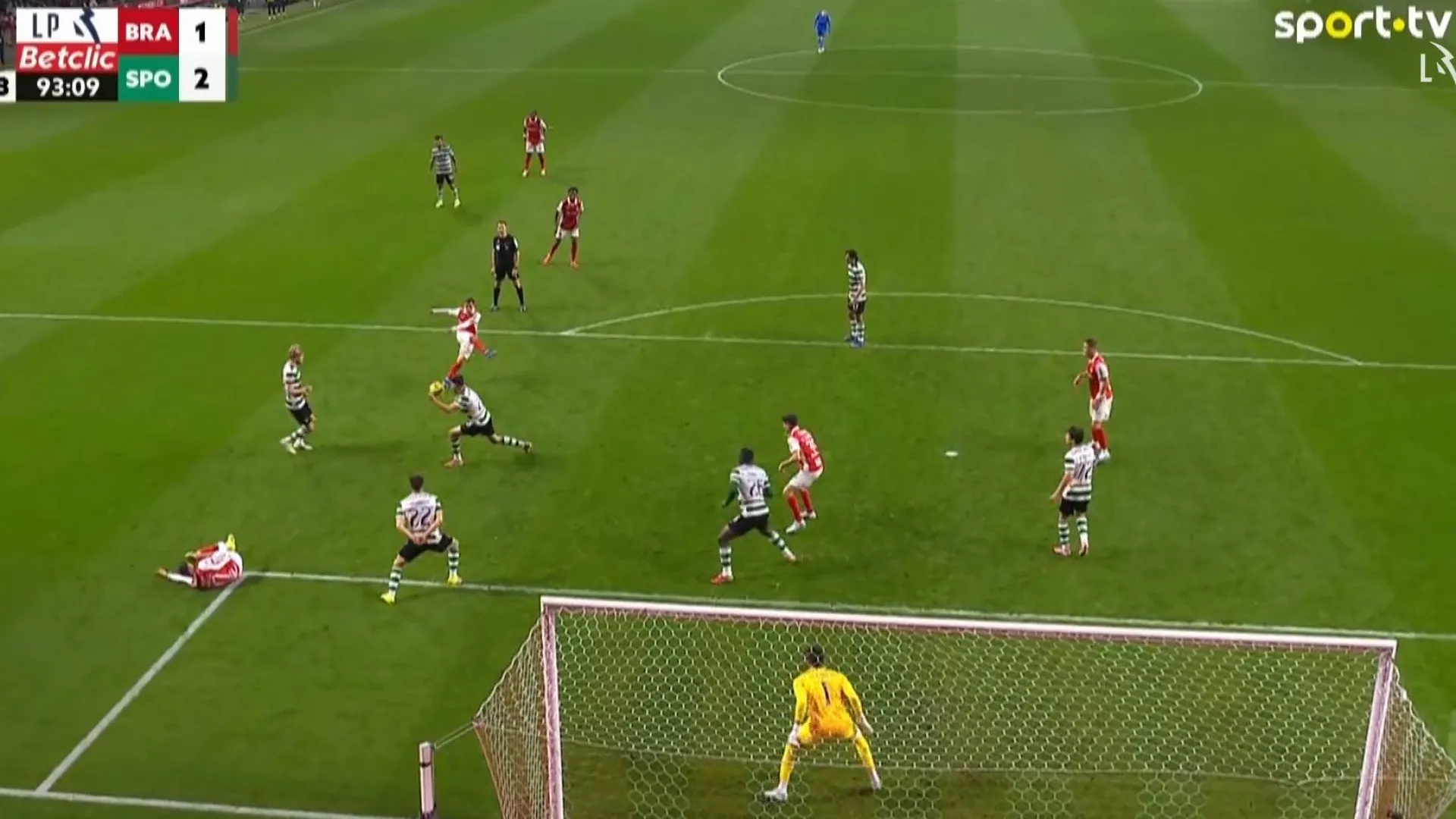 
                    O que fizeste, Inácio? Defesa 'traiu' Sporting e Zalazar empatou em Braga
                