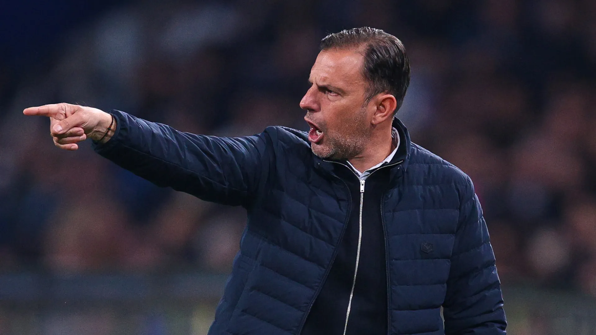 Técnico do Rio Ave classifica de "muito importante" duelo com o Tondela