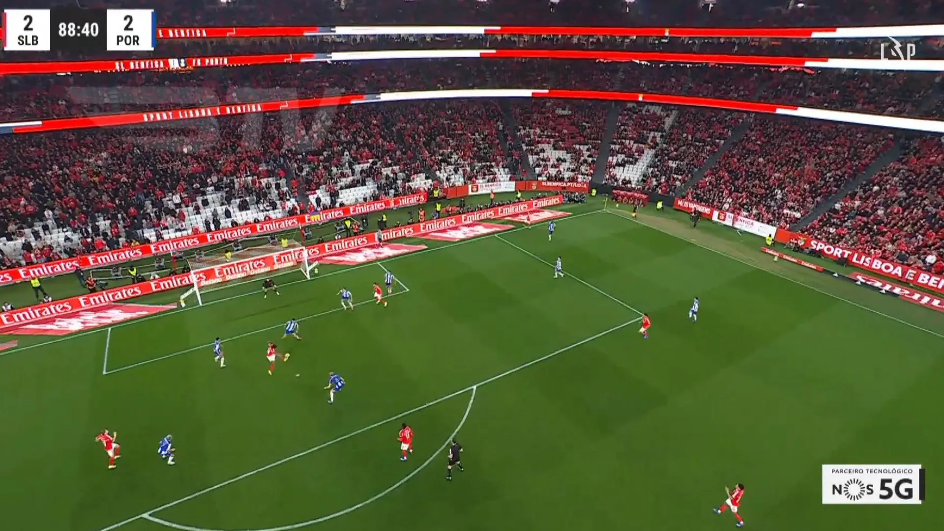 
                    Até ao fim. Barreiro saltou do banco e empatou o Clássico com este golo
                