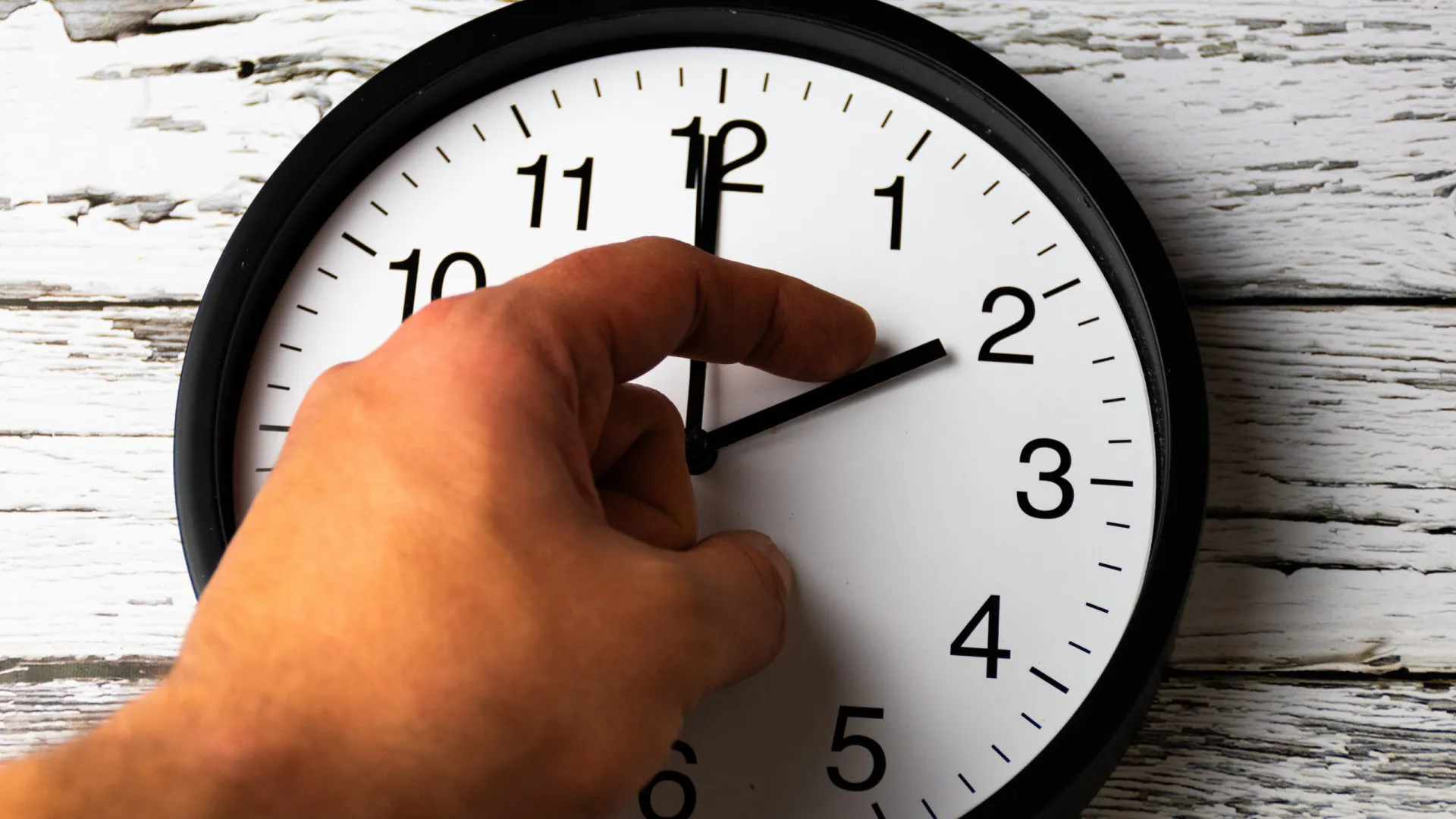 
                    Zodíaco. Os signos que mais vão sofrer com a mudança da hora
                