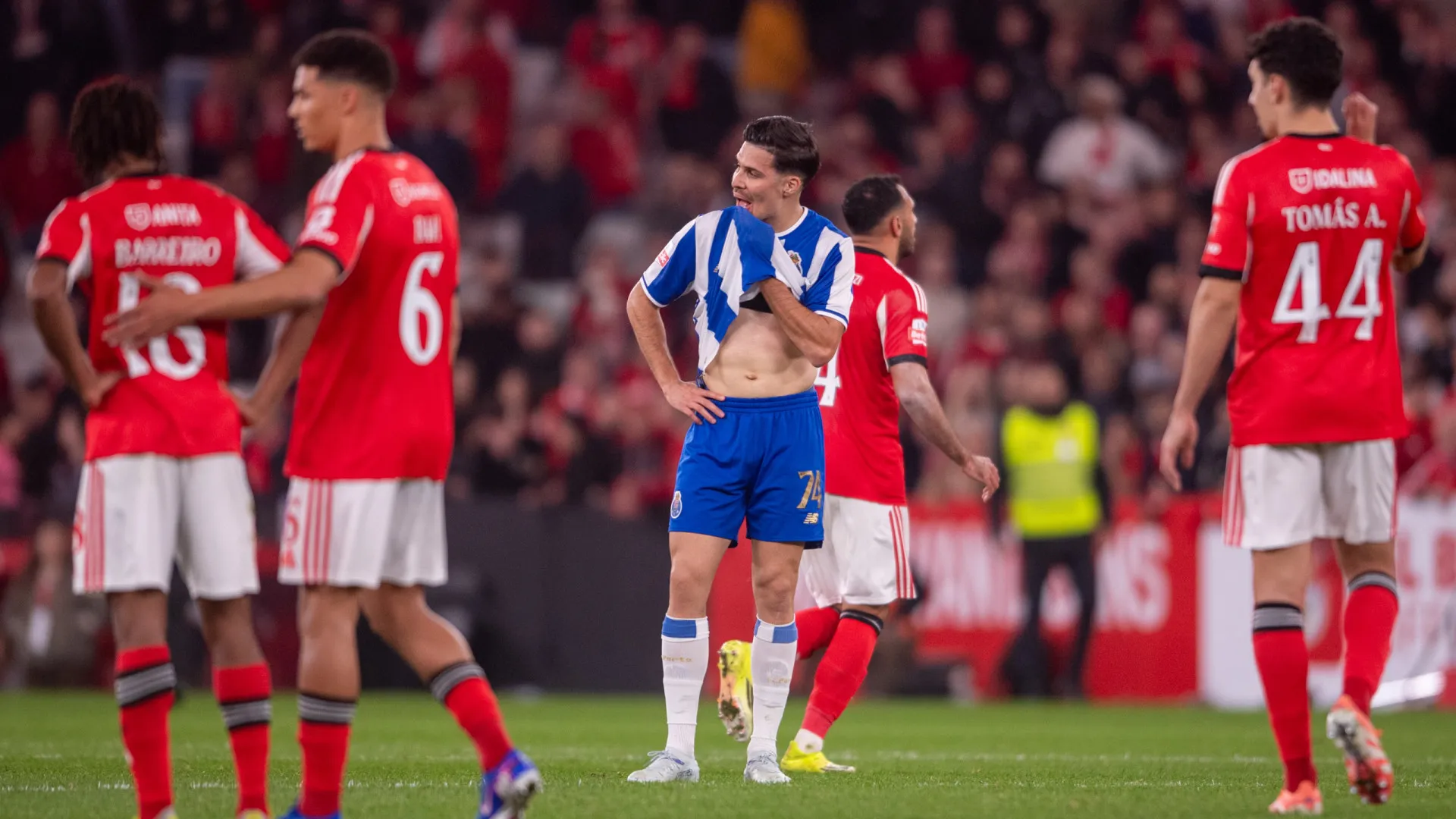 Francisco Moura toma medida drástica após o Benfica-FC Porto