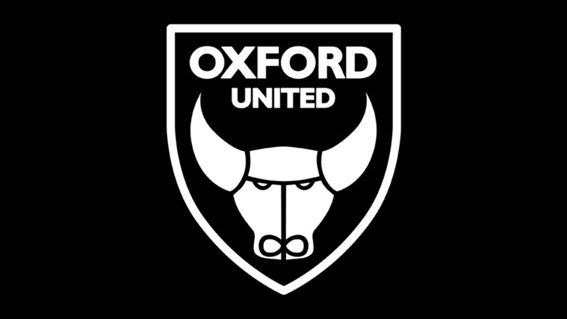 Tragédia em Inglaterra. Jogadora de 15 anos morre após colapsar em campo