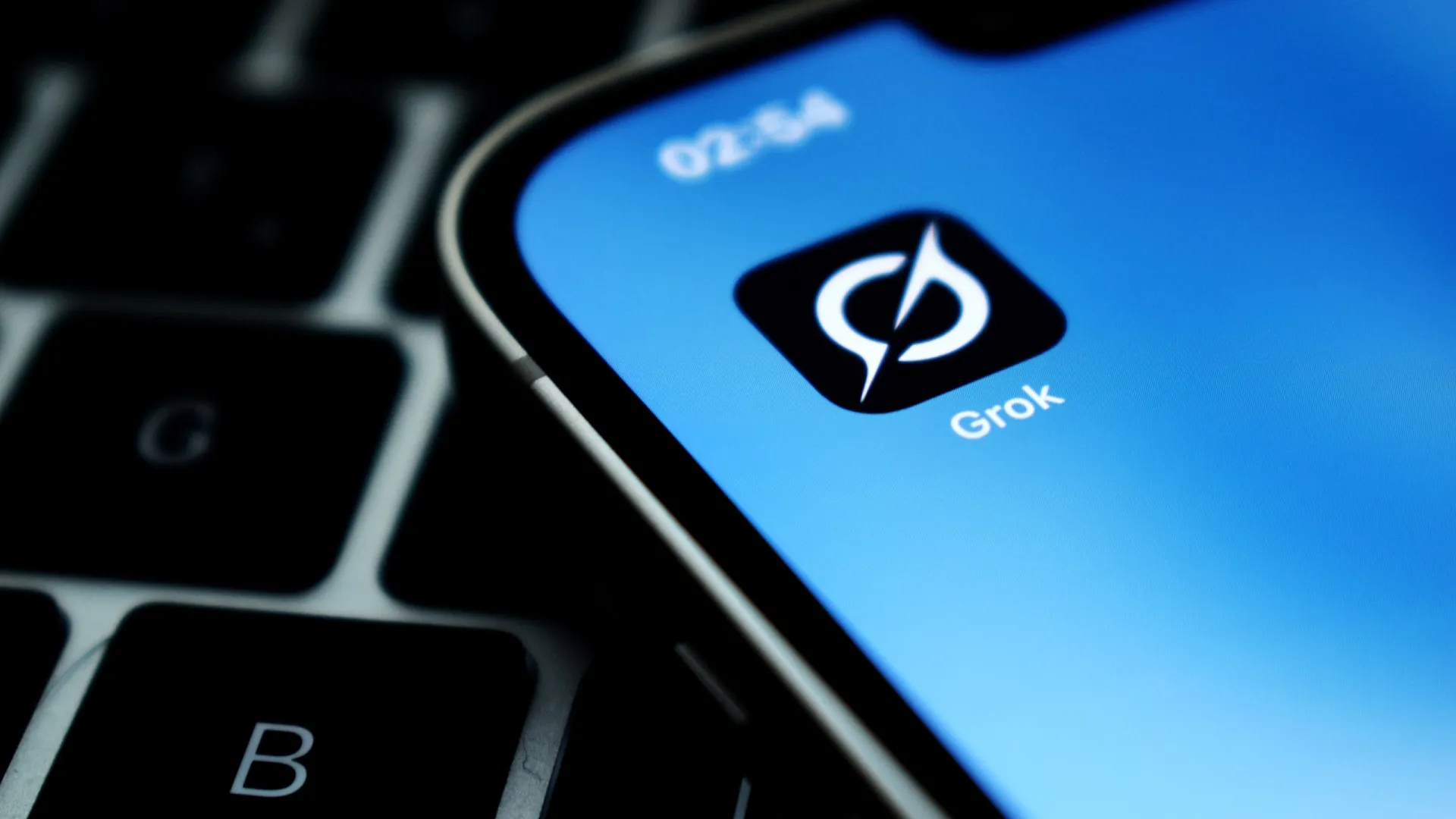 Nova opção do X impede que Grok altere imagens