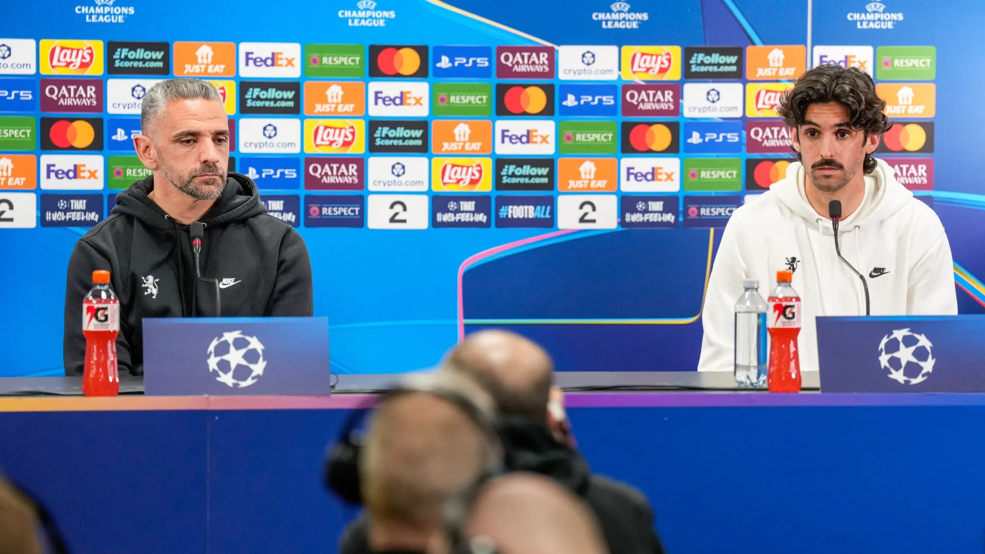 Dúvida à esquerda e o relvado. Tudo o que disseram Rui Borges e Trincão