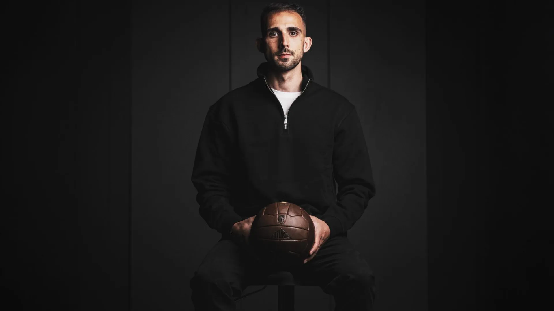 Gil Lameiras promete treinar Vitória SC com "sentido de missão"