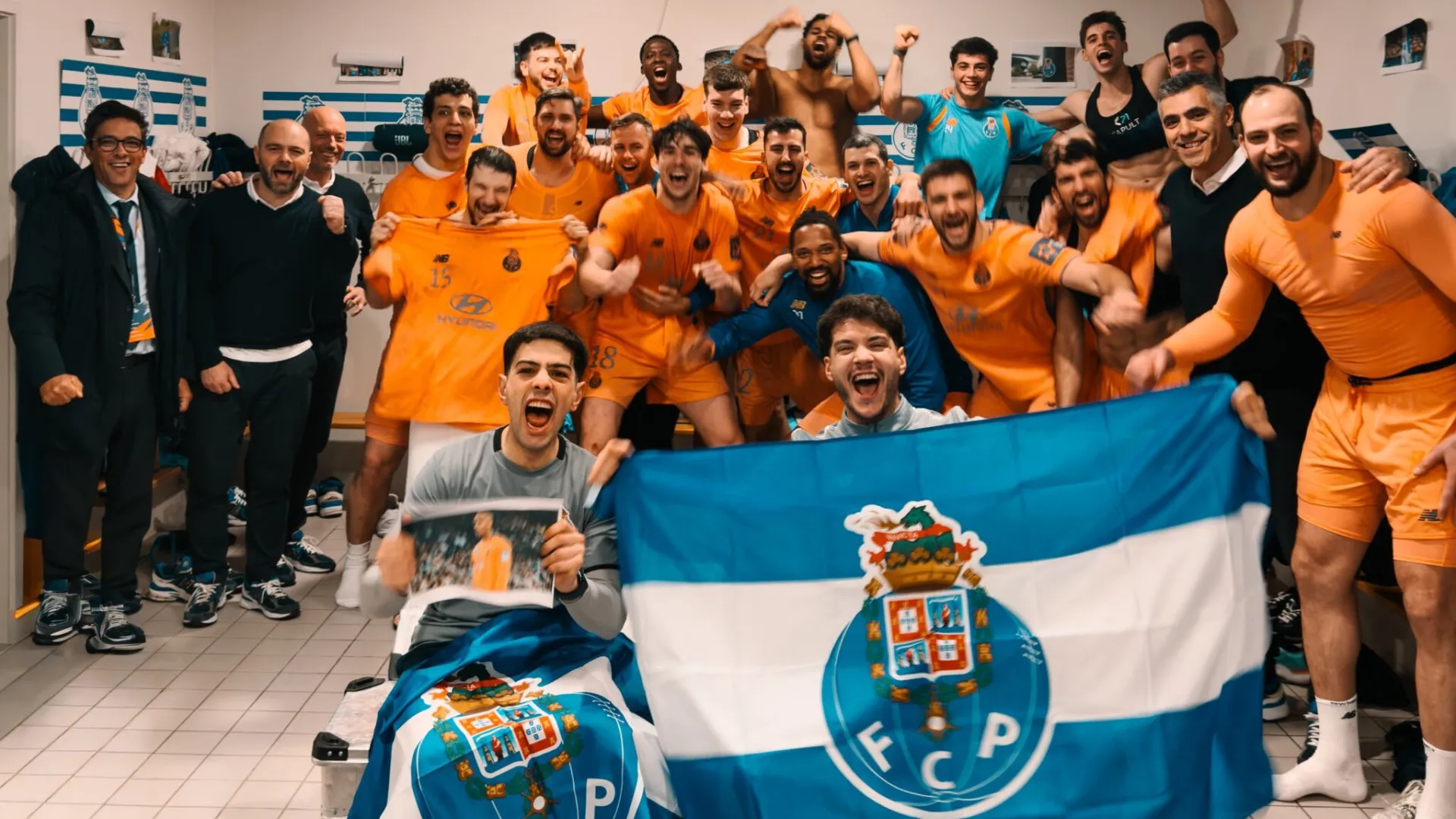 
                    FC Porto com remontada épica e Benfica cai com estrondo na Liga Europeia
                