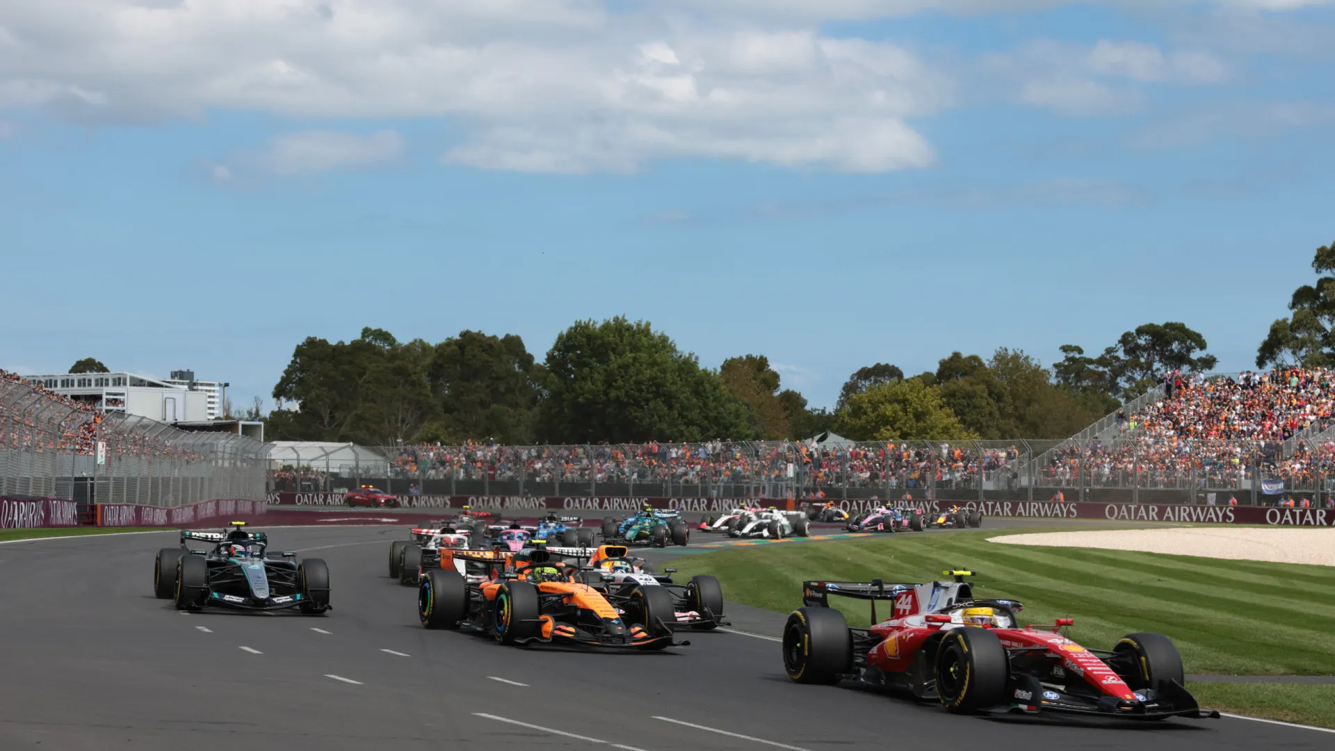 
                    Fórmula 1 não para e avança já para o GP da China. Os horários
                