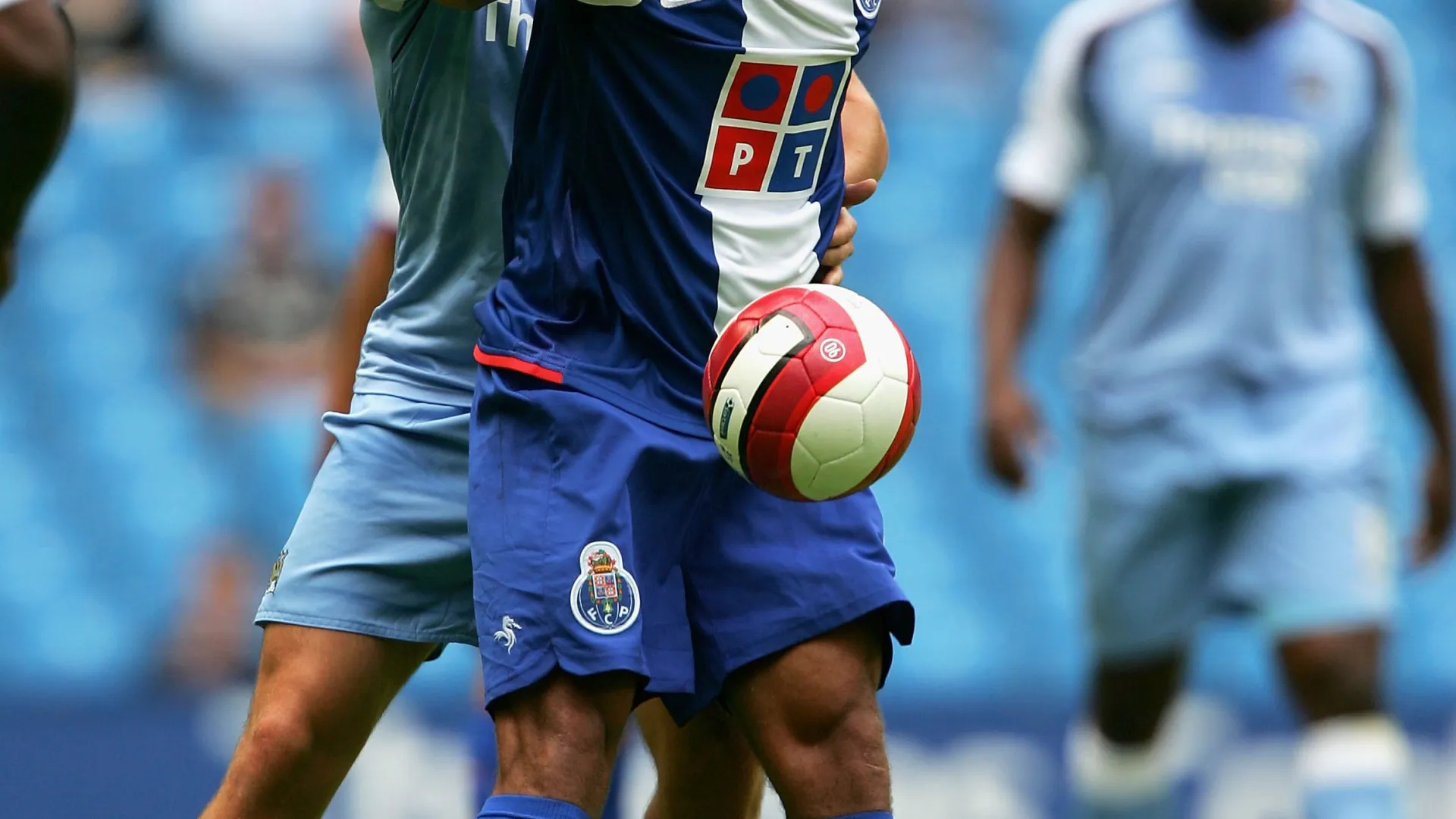 
                    De ídolo no Brasil à polémica saída do FC Porto. O que é feito de Ibson?
                