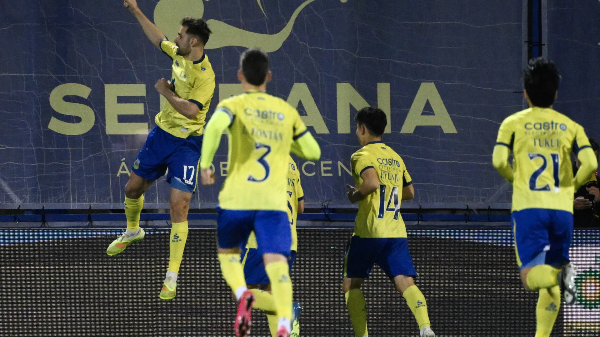 EM DIRETO: Jogo entre Arouca e Benfica já em andamento