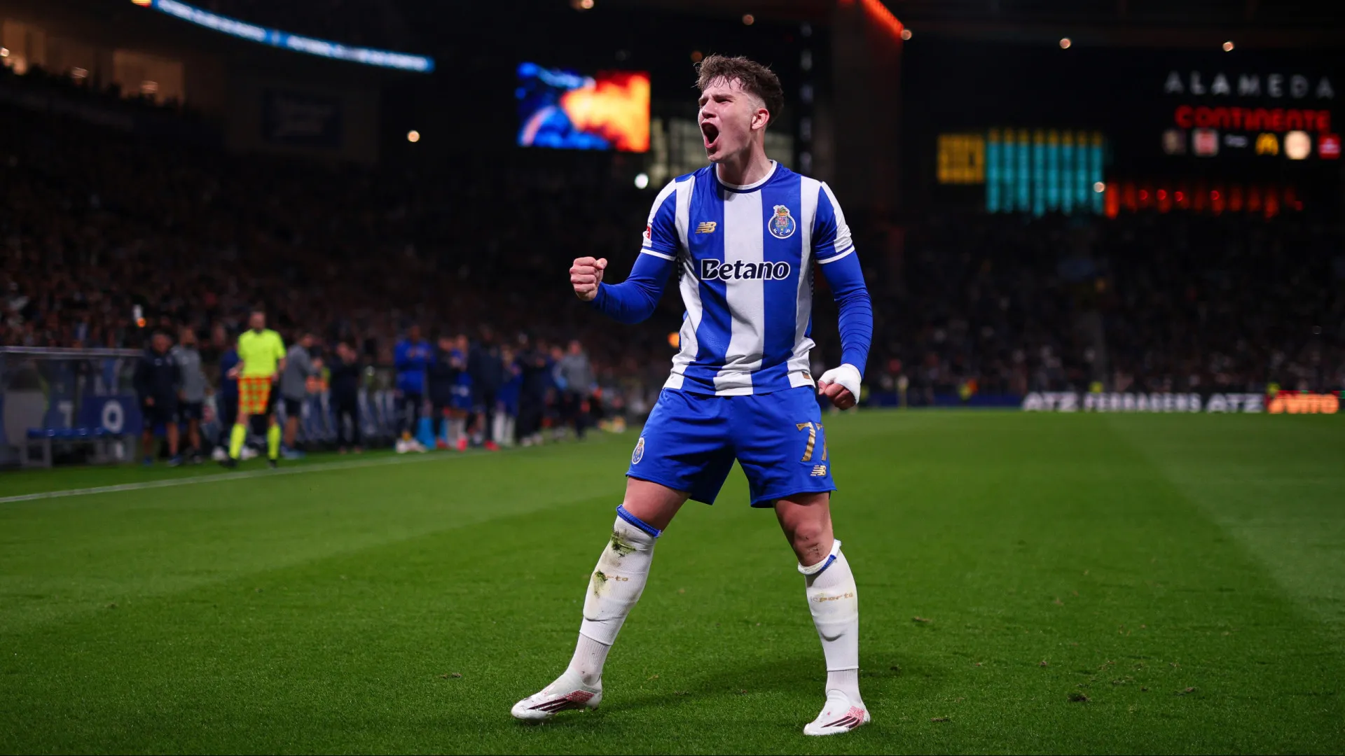 Pietuszewski recorda ida para o FC Porto e golo na Luz: "Foi grandioso"