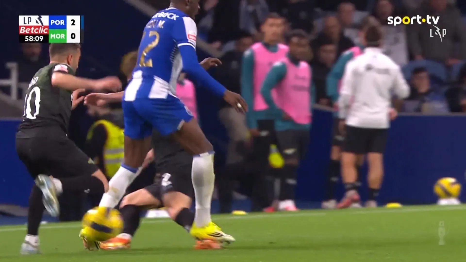 Zaidu devia ter sido expulso? O polémico lance no FC Porto-Moreirense