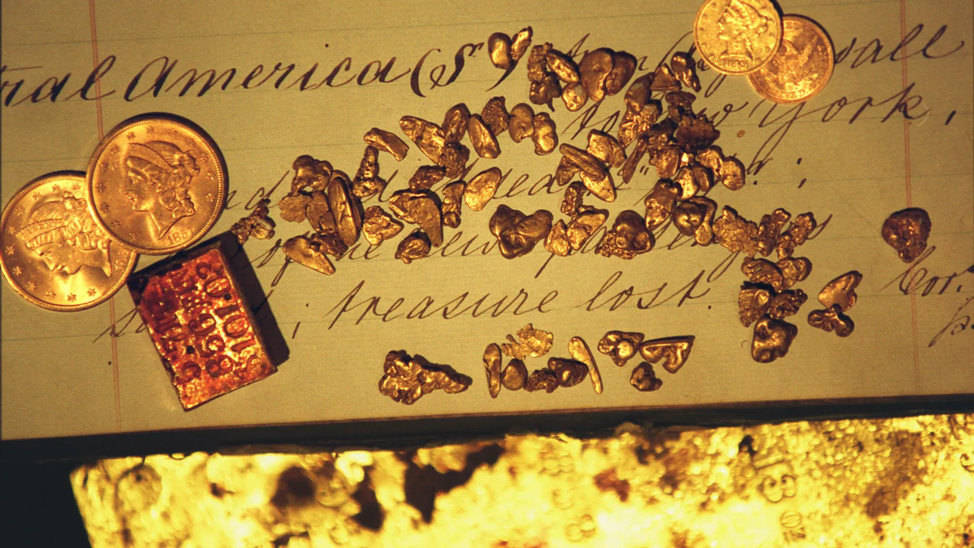 
                    Caçador de tesouros que recusou entregar ouro libertado após uma década
                