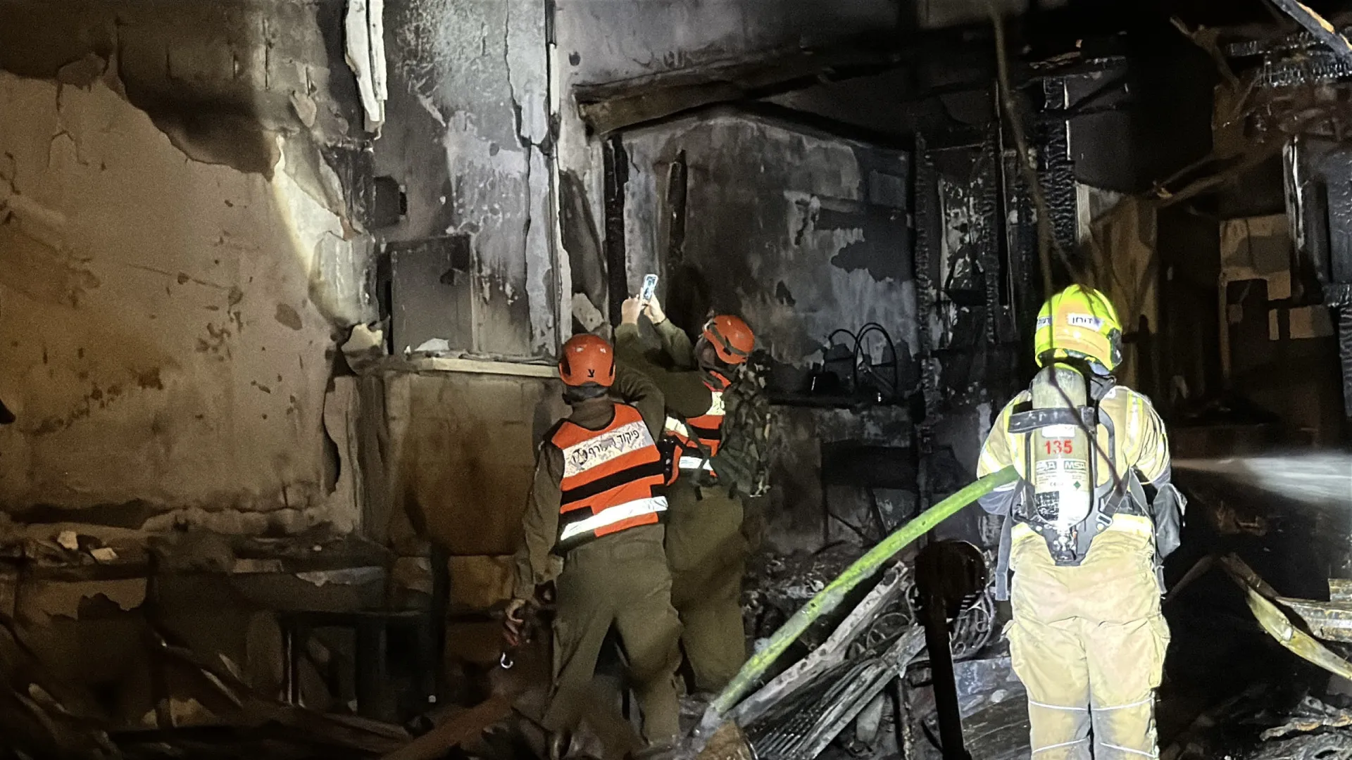 
                    Um ferido no norte de Israel após um ataque do Hezbollah libanês
                