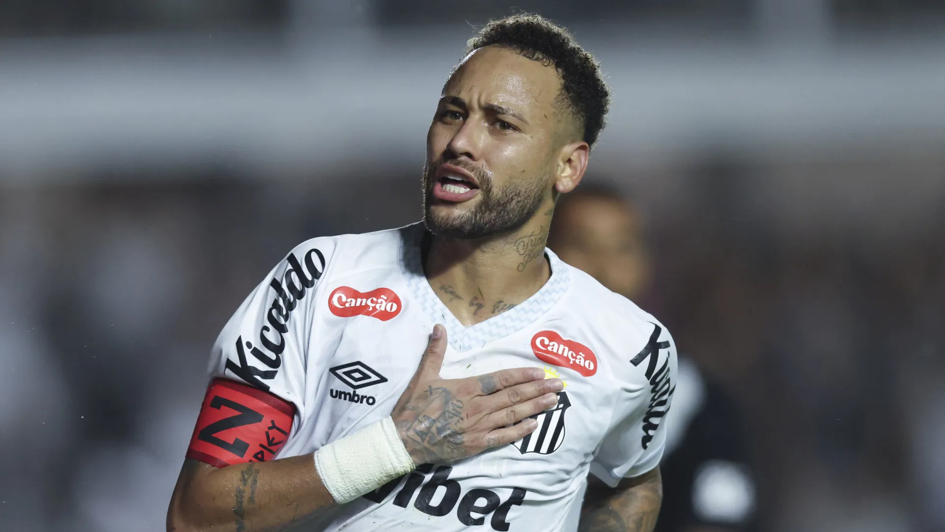 "Fico chateado". Ancelotti não convoca Neymar e craque do Santos reage
