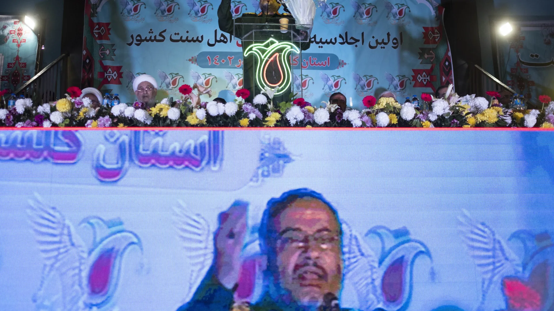 
                    Israel afirma ter matado o chefe da milícia Basij do Irão
                