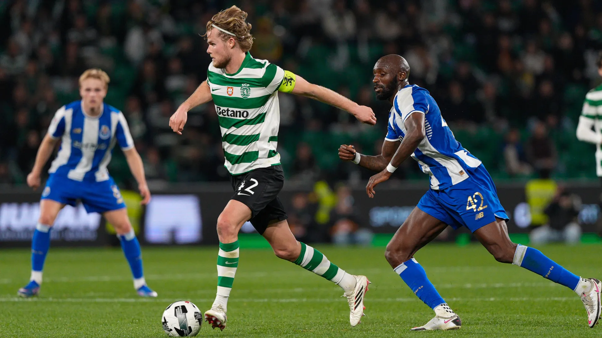 Bah, Froholdt e Hjulmand chamados pela Dinamarca para playoff