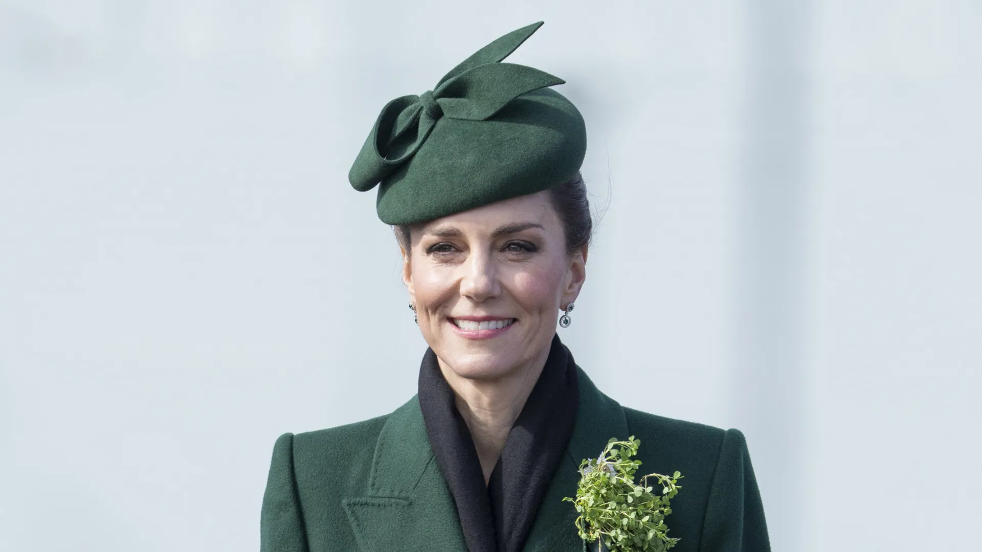 Kate Middleton brilha no desfile do Dia de São Patrício. As imagens