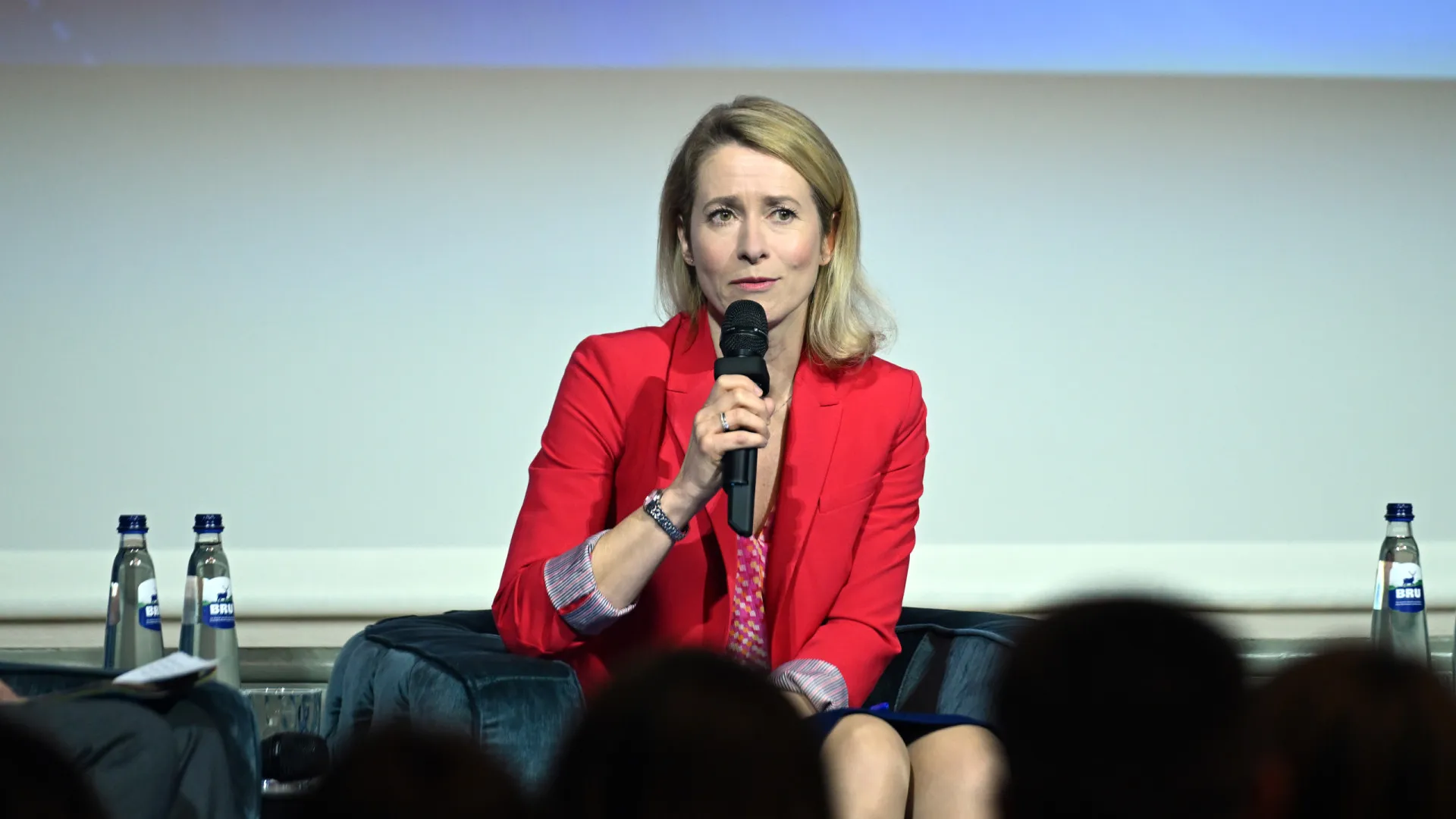 
                    Kallas saúda suspensão de ataques dos EUA a infraestruturas energéticas
                