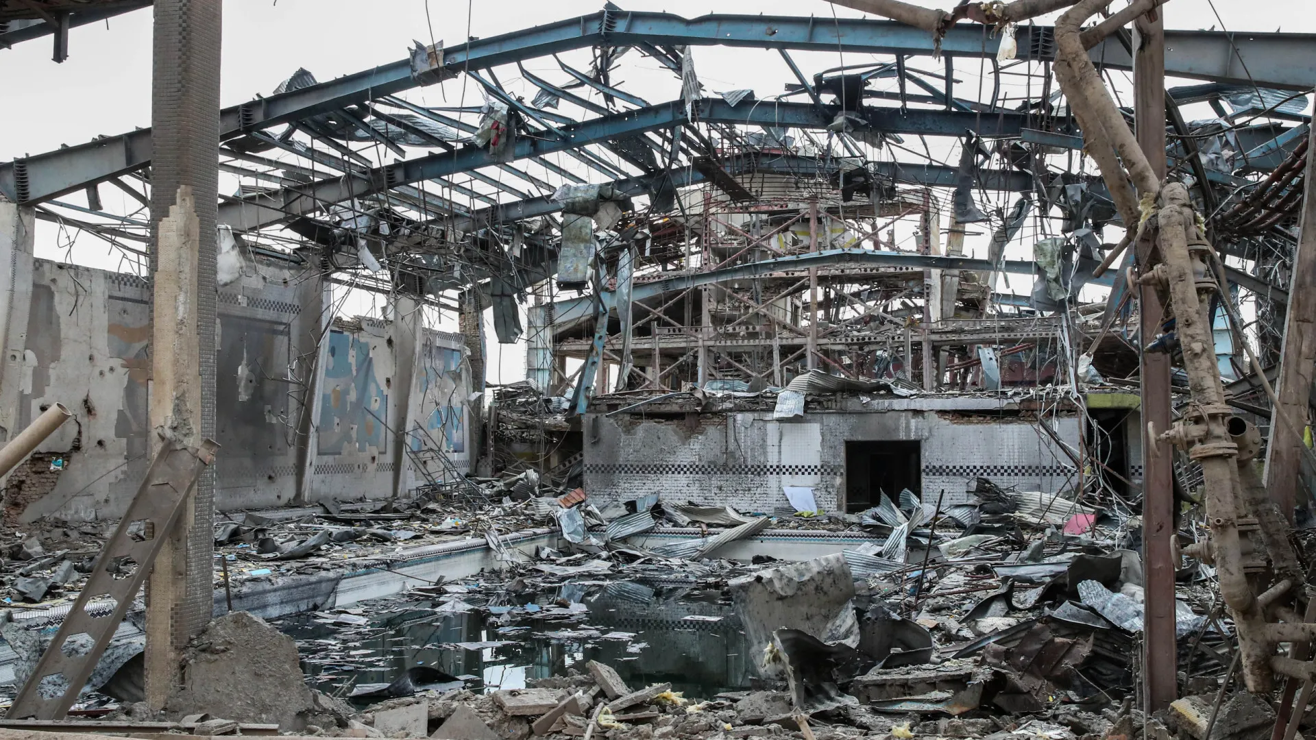 
                    Cidadãos vivem Nowruz sombrio no meio da guerra: 