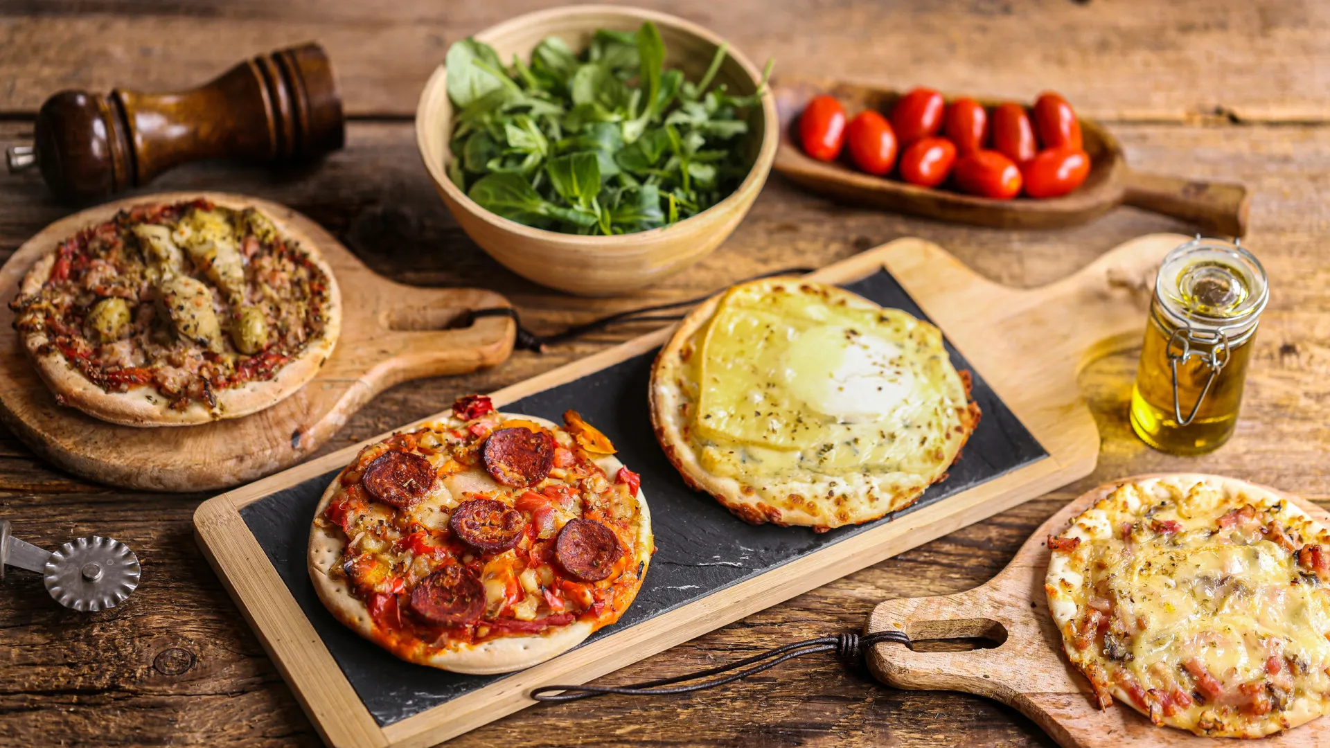 
                    Pizza em 5 minutos? Veja estas duas receitas super simples
                