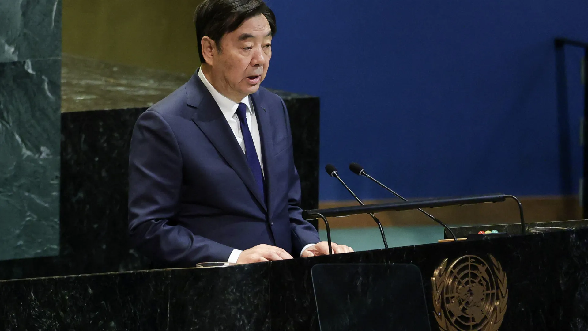 
                    Enviado especial chinês apela a que a questão palestiniana não seja esquecida
                