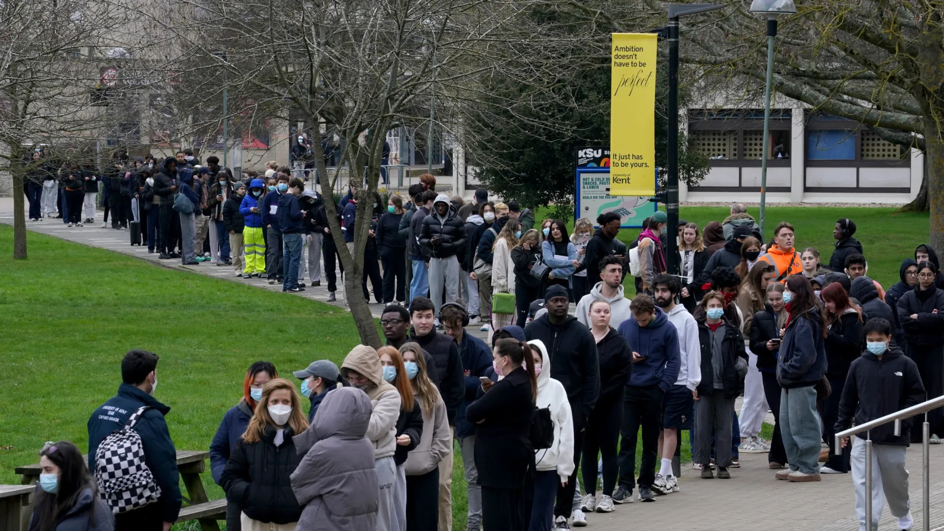 
                    Surto de meningite no Reino Unido considerado incidente nacional
                