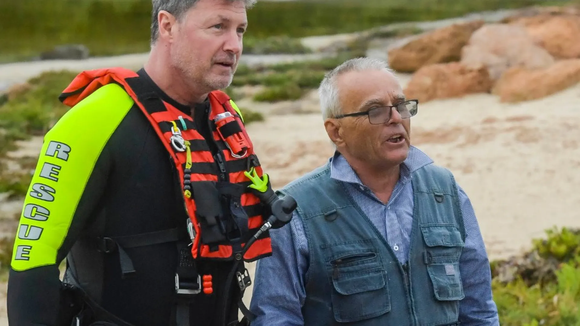 
                    Idoso passa noite em alto mar. Passeava de caiaque e ficou 