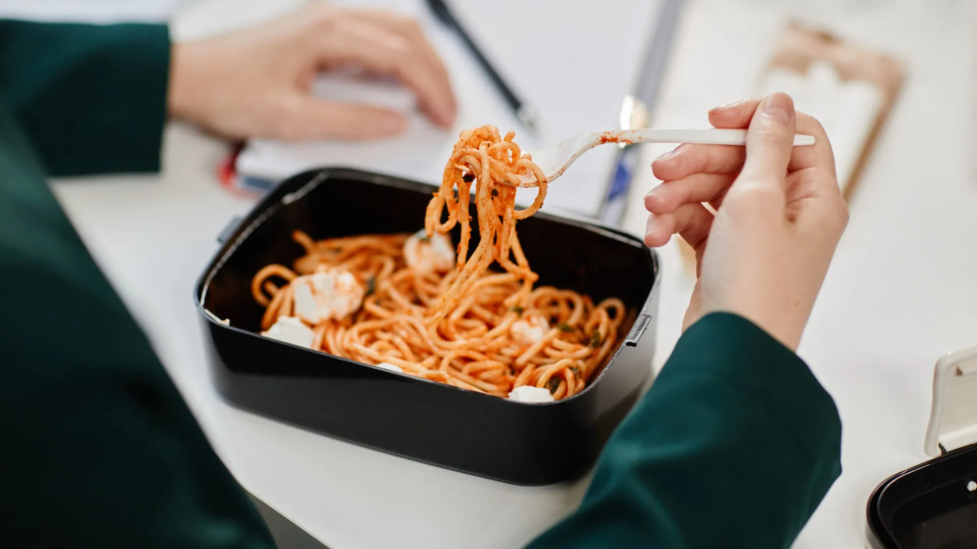 
                    Funcionários do Hospital de Braga alvo de furtos (até de lancheiras)
                