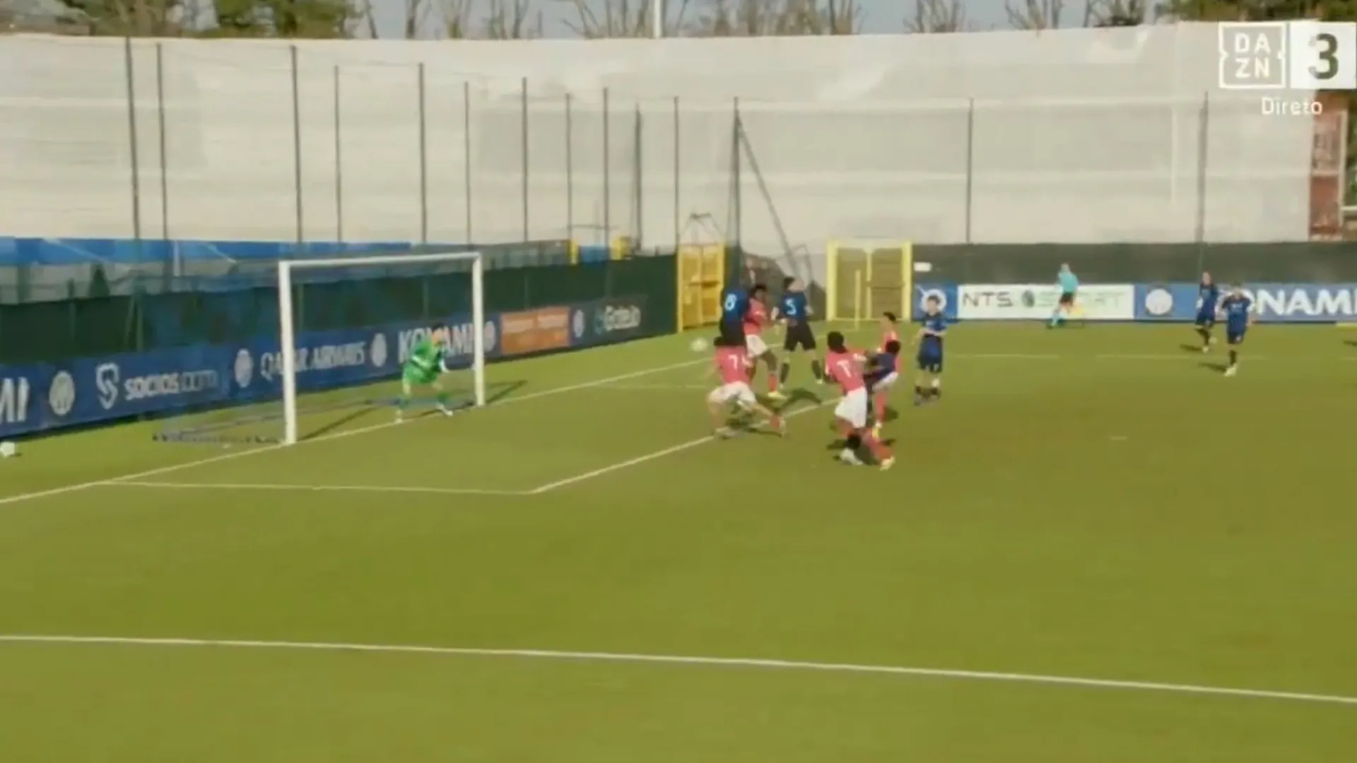 Pérola italiana coloca Benfica a vencer o Inter e 'pisca olho' a Mourinho