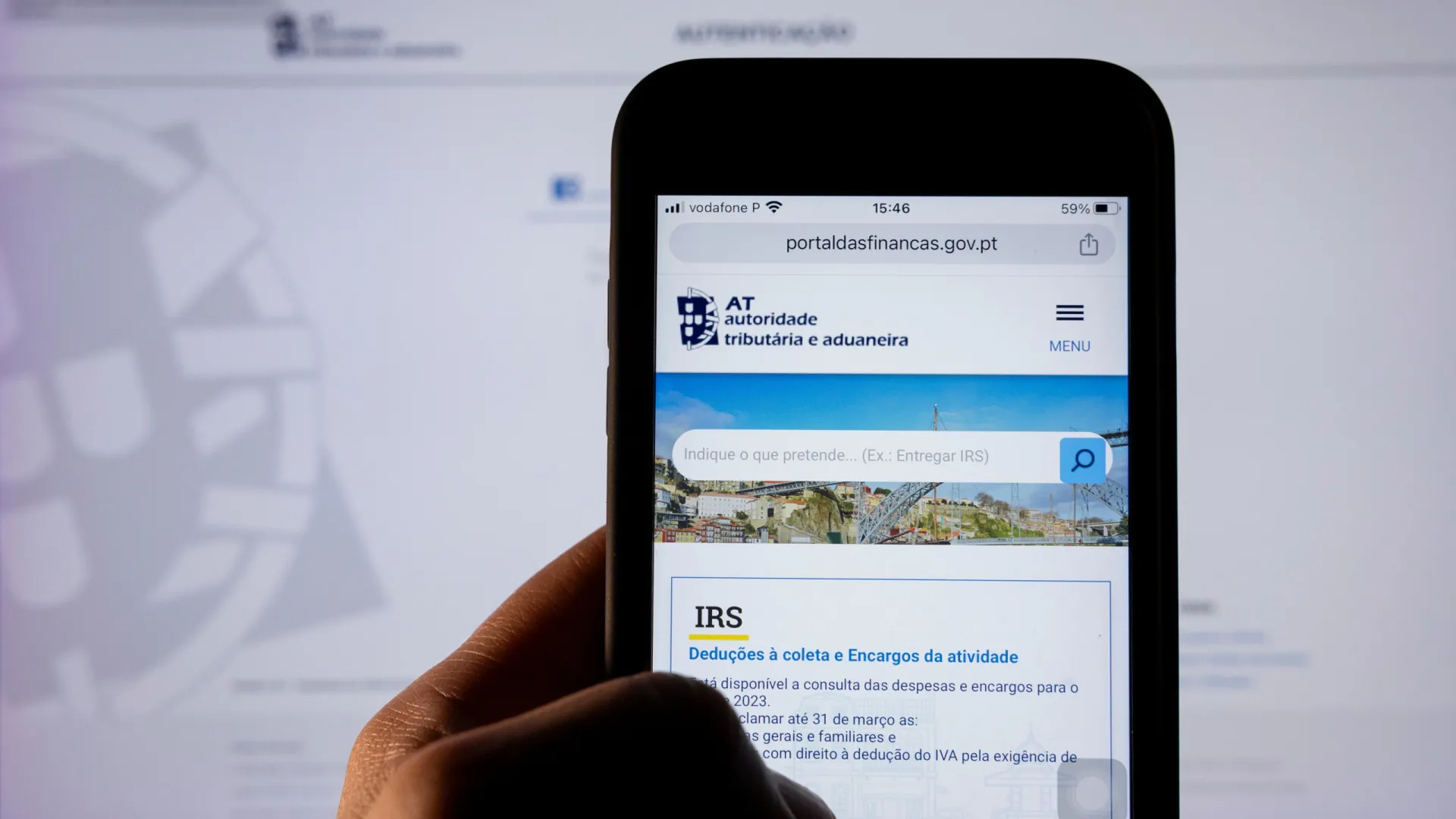 
                    Novas despesas entram no e-Fatura já em abril: Perceba as mudanças
                