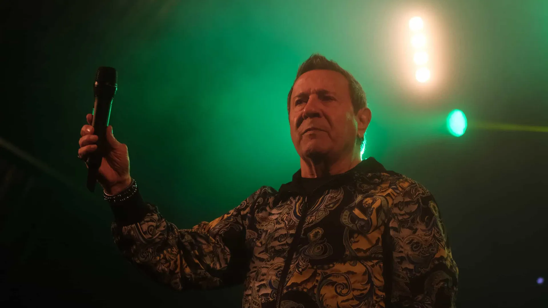 
                    Está vivo! Equipa de José Malhoa desmente notícias sobre morte do cantor
                