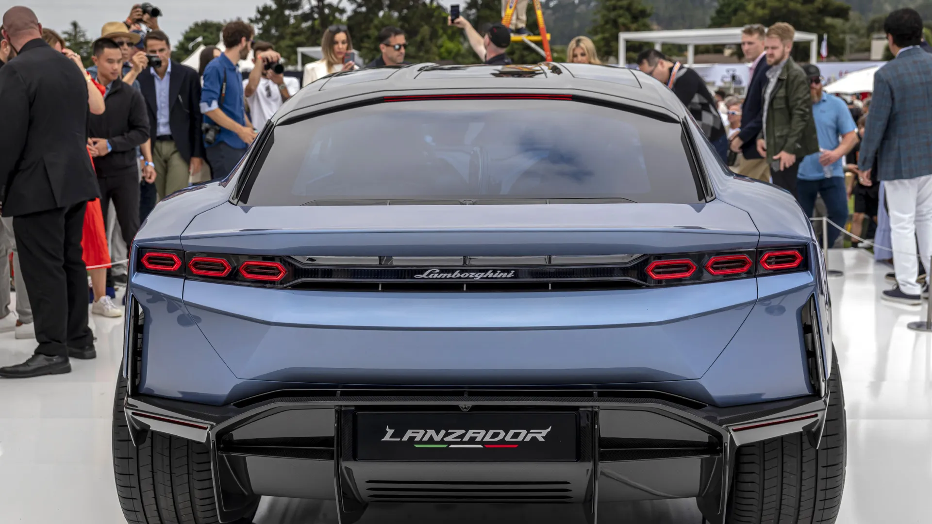 
                    Lamborghini elétrico vai ser realidade, mas ainda demorará. E o Lanzador?
                