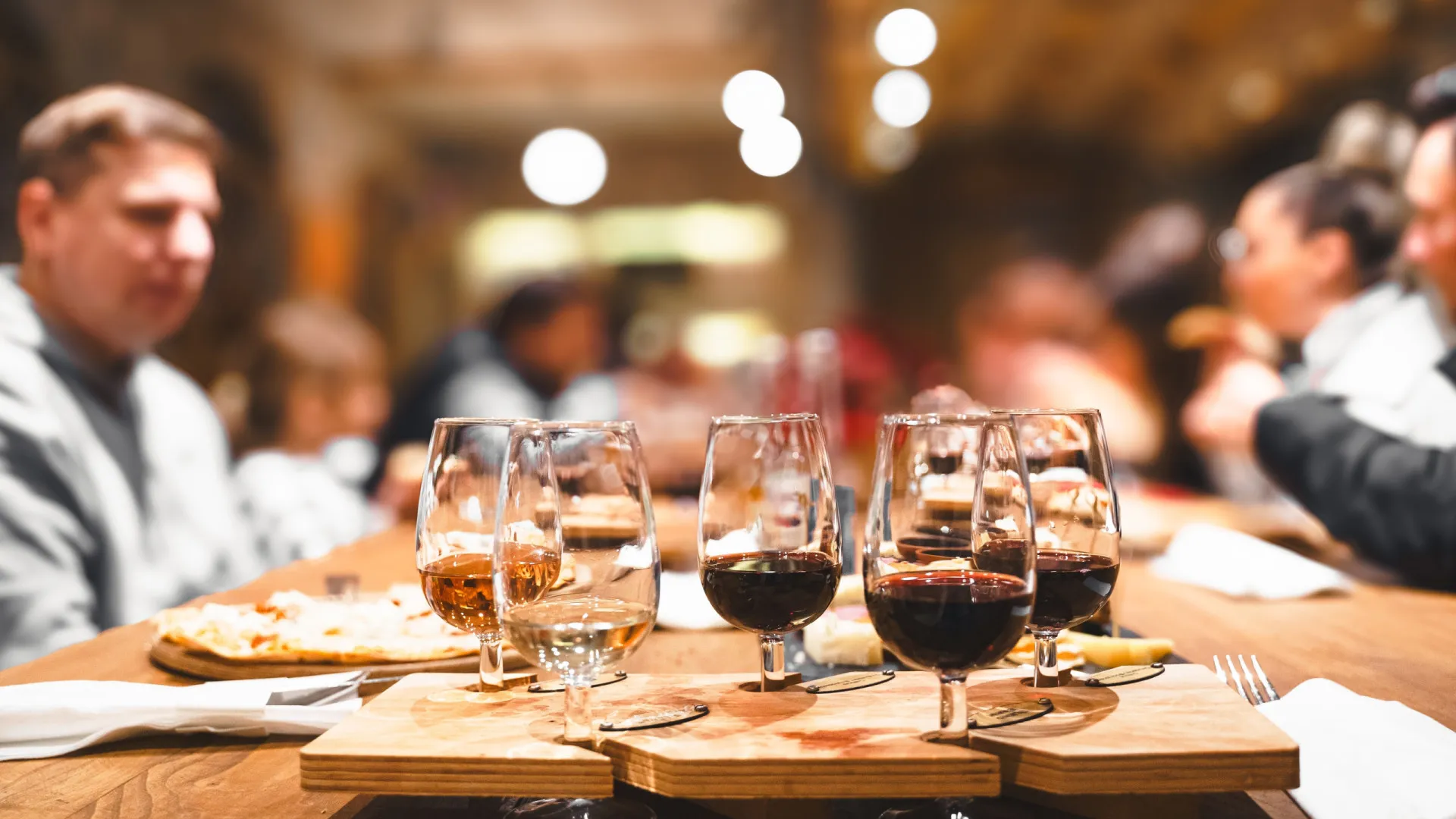 
                    O que fazer no fim de semana (chuvoso) de primavera? Temos 10 sugestões
                