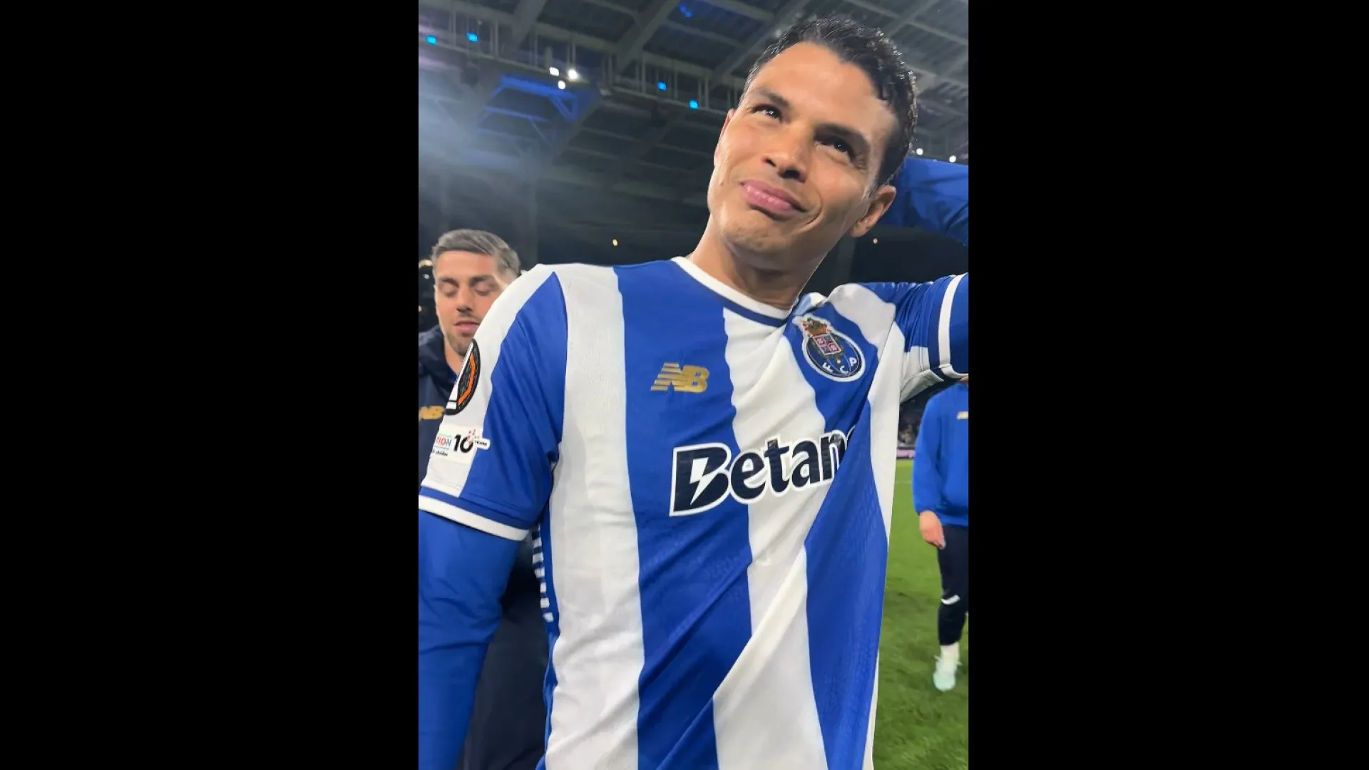 No jogo 1000, Thiago Silva reagiu desta forma após o FC Porto-Estugarda