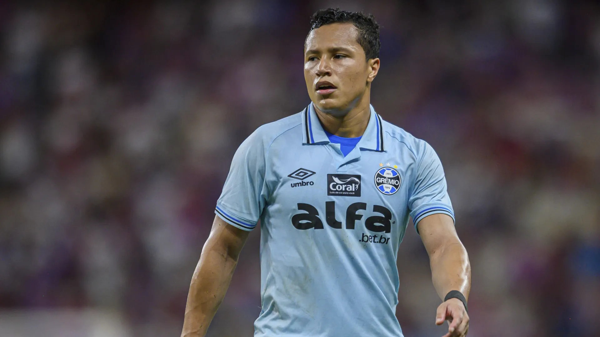 De dar volta ao estômago. Lesão de jogador de Luís Castro angustia Brasil