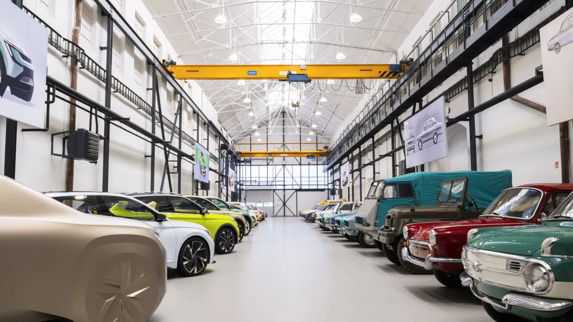 
                    Fã de história? Skoda inaugura exposição de protótipos desde 1953
                