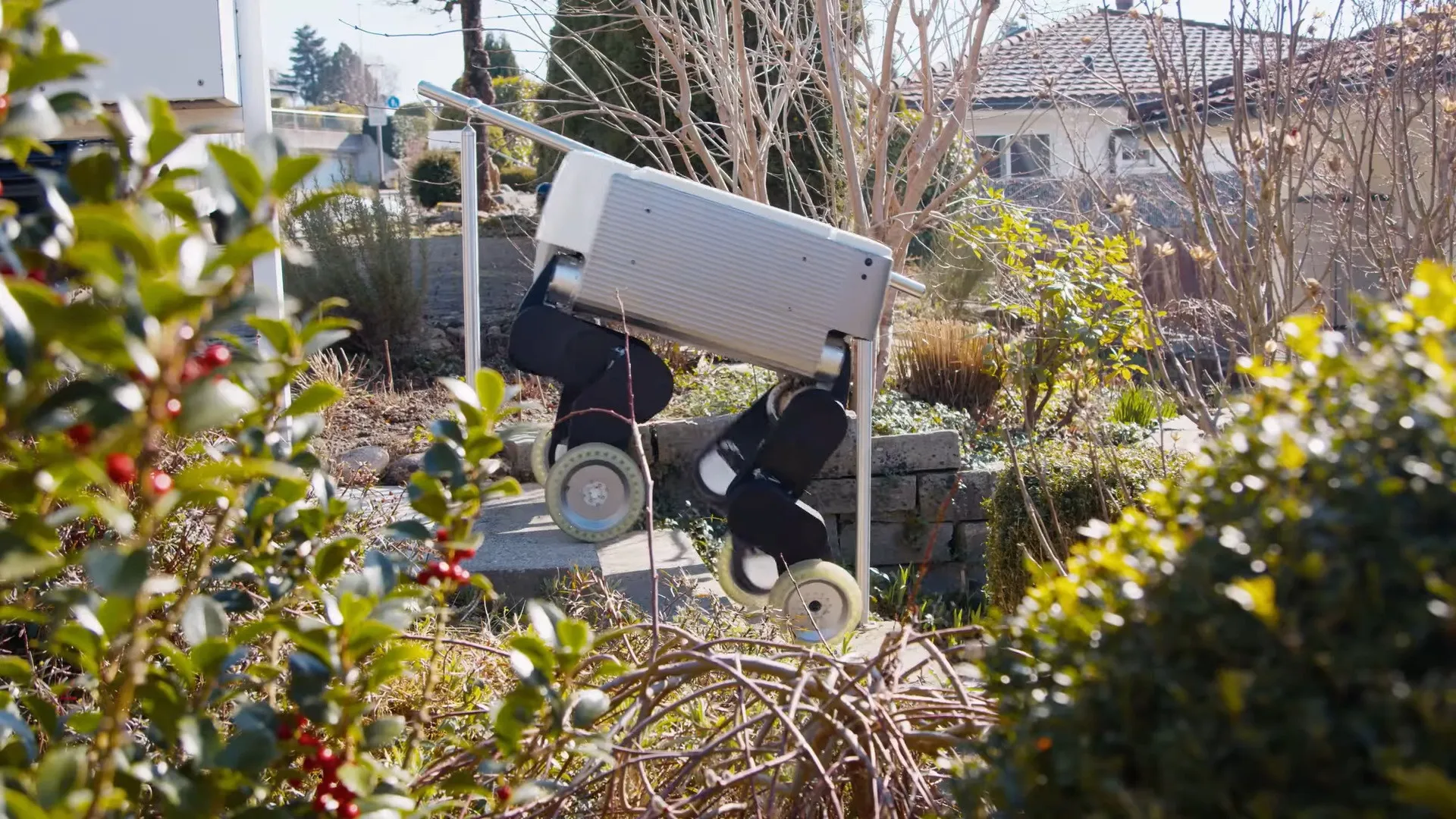 Após despedimentos, Amazon compra empresa de robótica