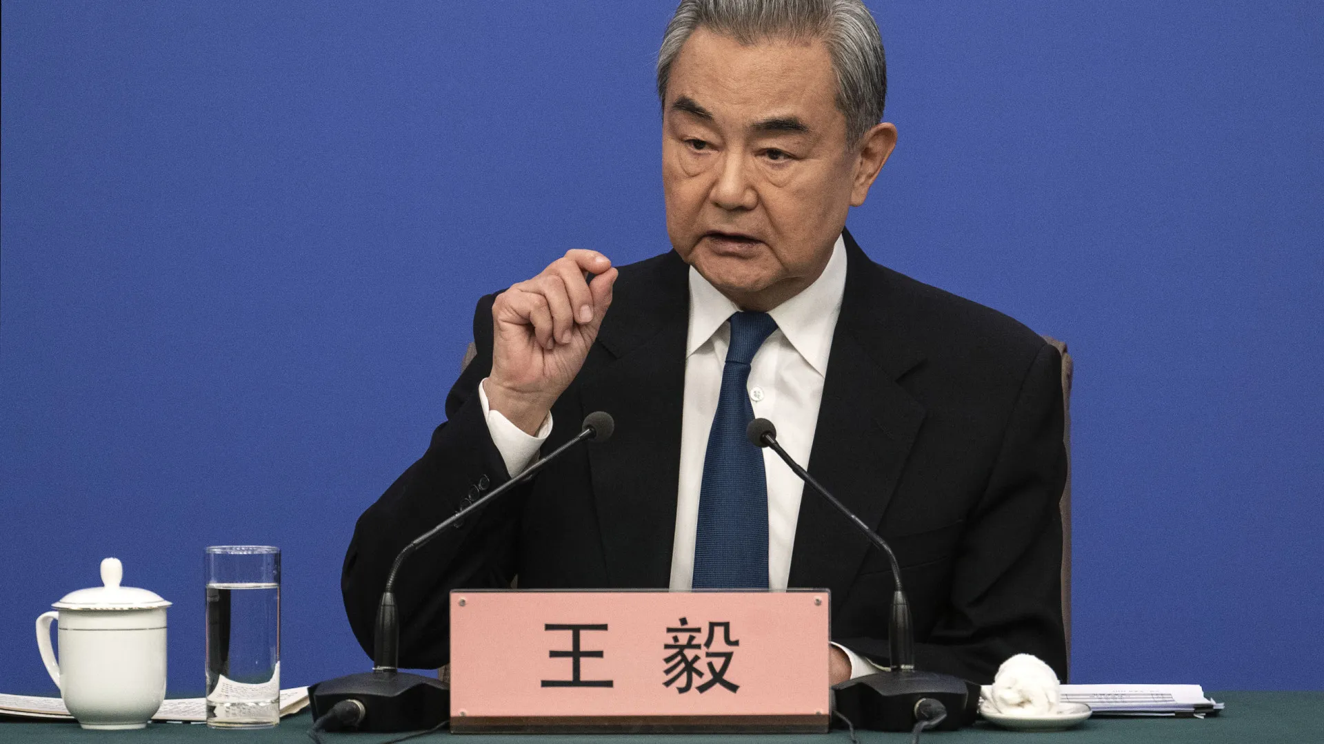 China apela a cooperação com França para solução no Médio Oriente