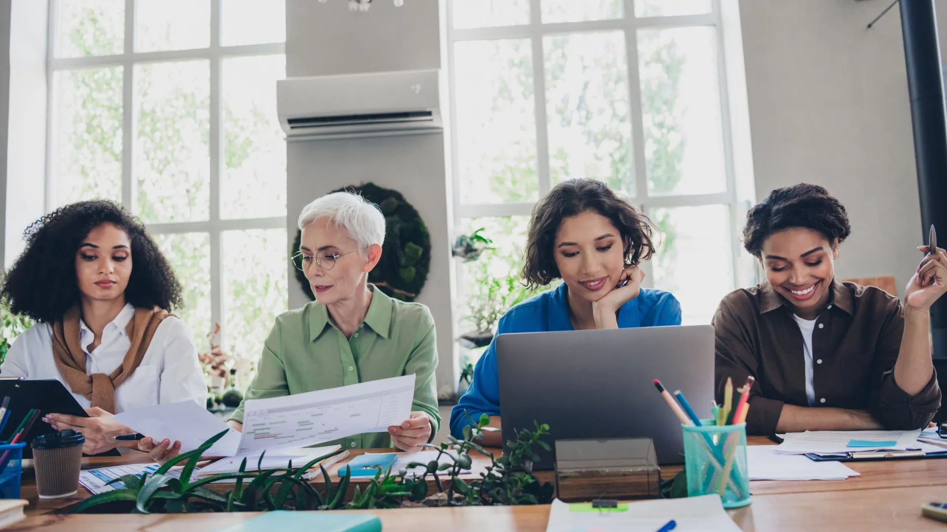 
                    Idadismo combate-se com educação e políticas, diz José Carreira
                