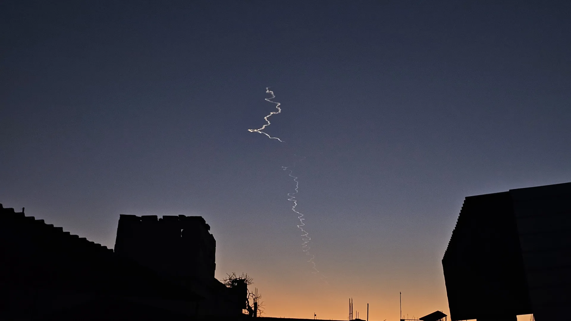 Cinco países árabes condenam ataques israelitas na Síria