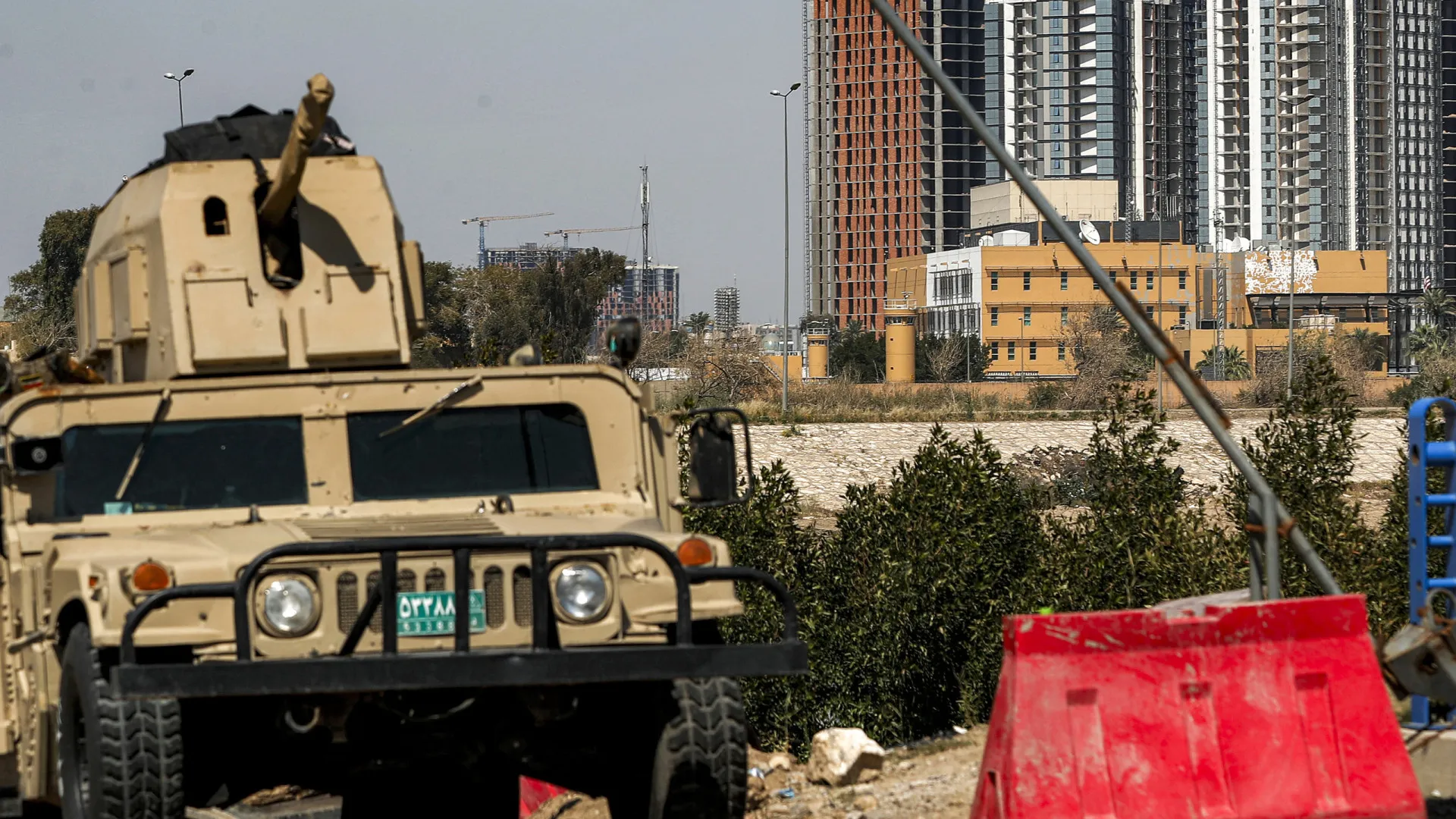
                    Ataque com drone atinge zona residencial na capital do Iraque
                