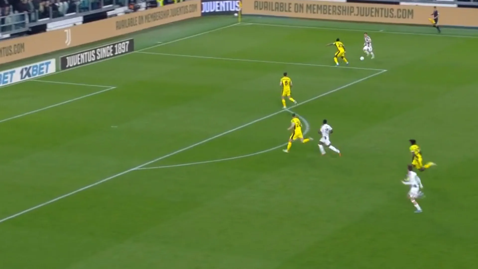 Chico Conceição assistiu Yildiz para colocar a Juventus em vantagem