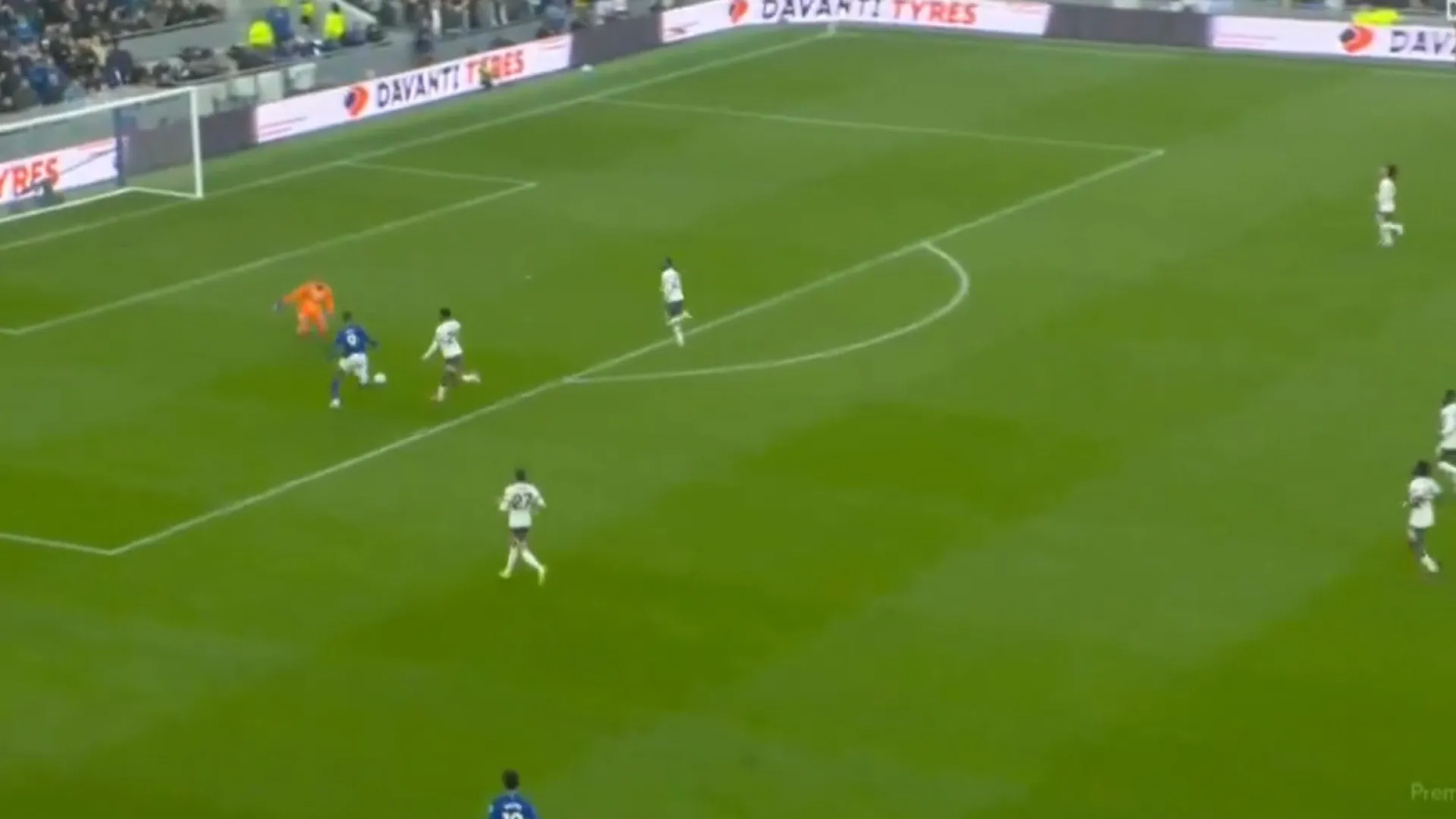 Imparável. Beto brilhou e aterrorizou Chelsea com bis e um assistência