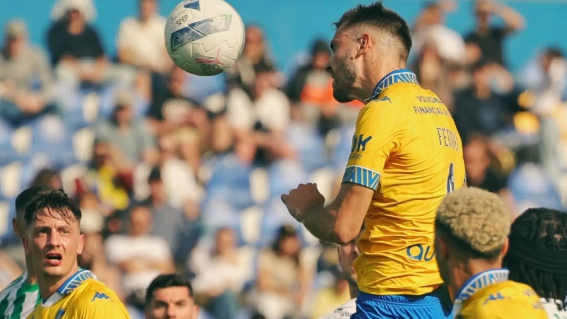 Rio Ave engata a terceira frente ao Estoril e dá ‘pulo’ gigante na tabela