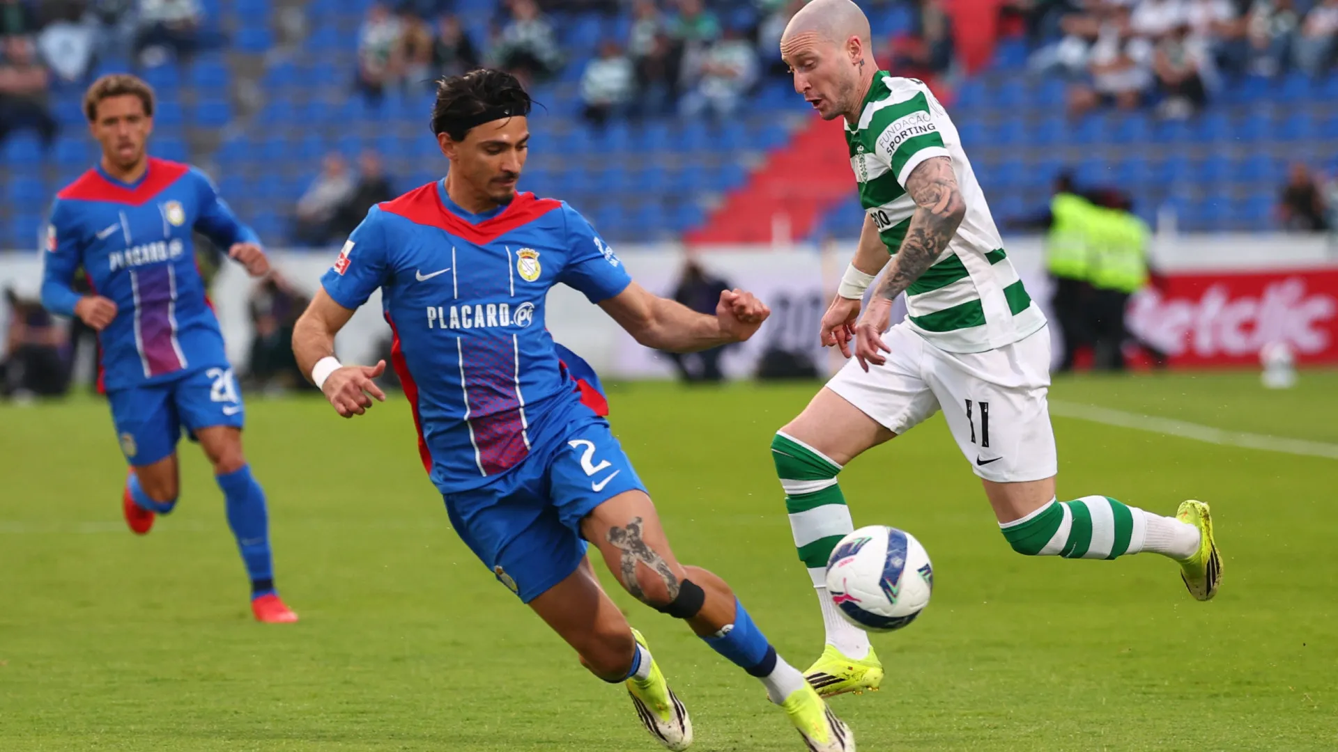 
                    EM DIRETO: Rola a bola no Alverca-Sporting. Segue-se o Sp. Braga-FC Porto
                