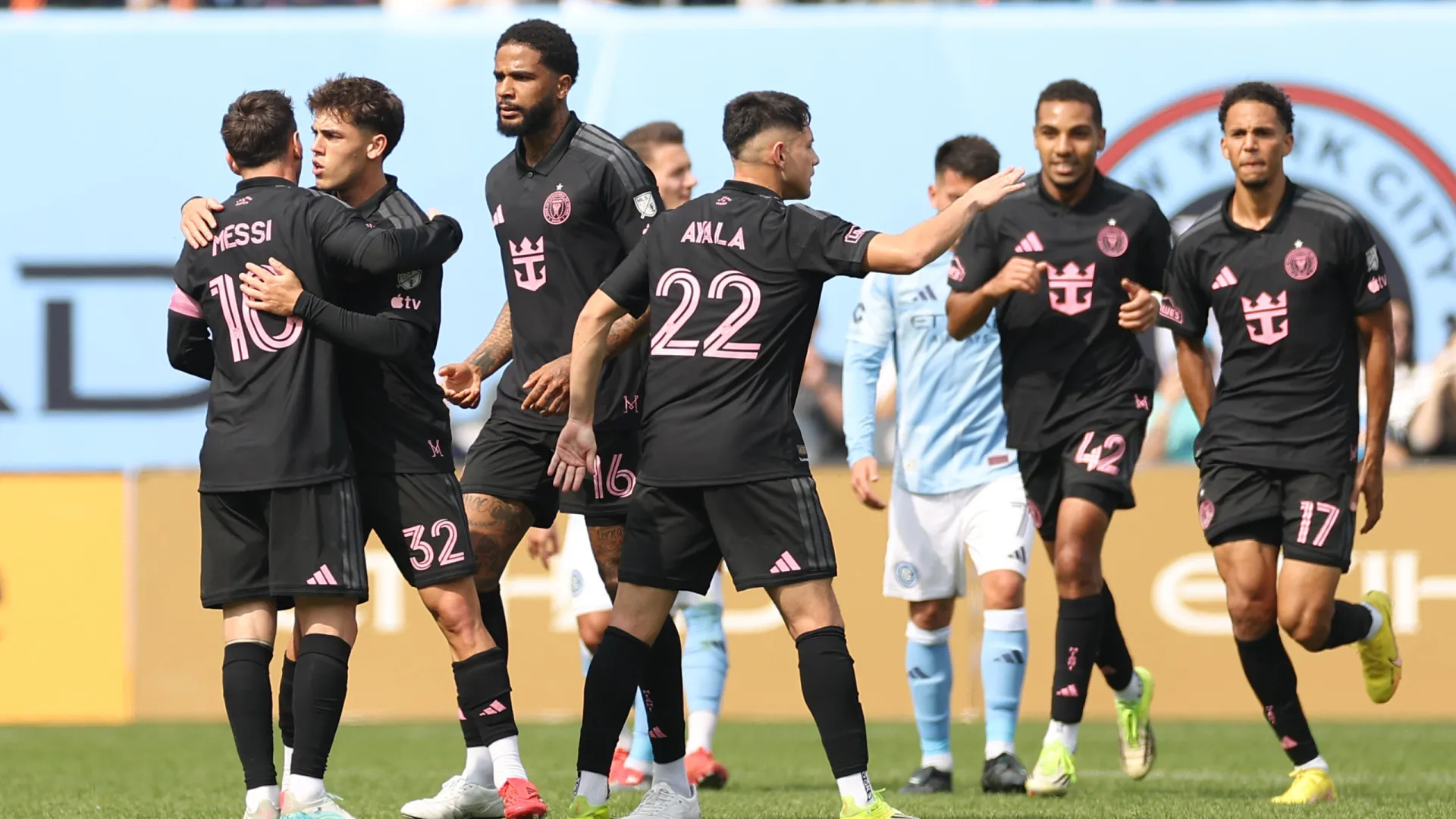 
                    Lionel Messi marca no triunfo suado do Inter Miami ante o New York City
                