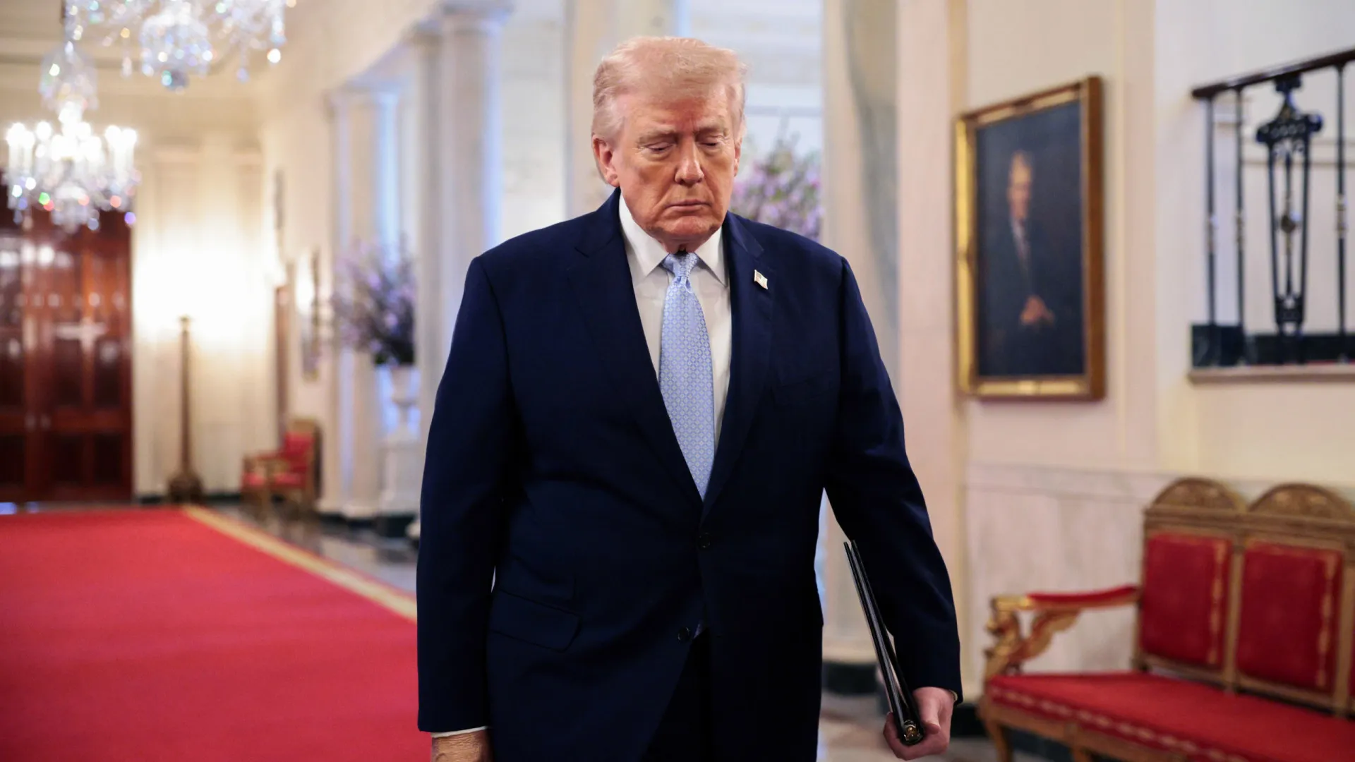 
                    Homem detido e acusado no Massachusetts por ameaças a Trump
                