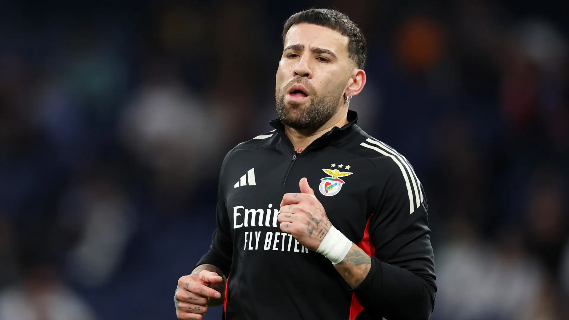Otamendi aborda futuro no Benfica e deixa garantia: "Até junho..."