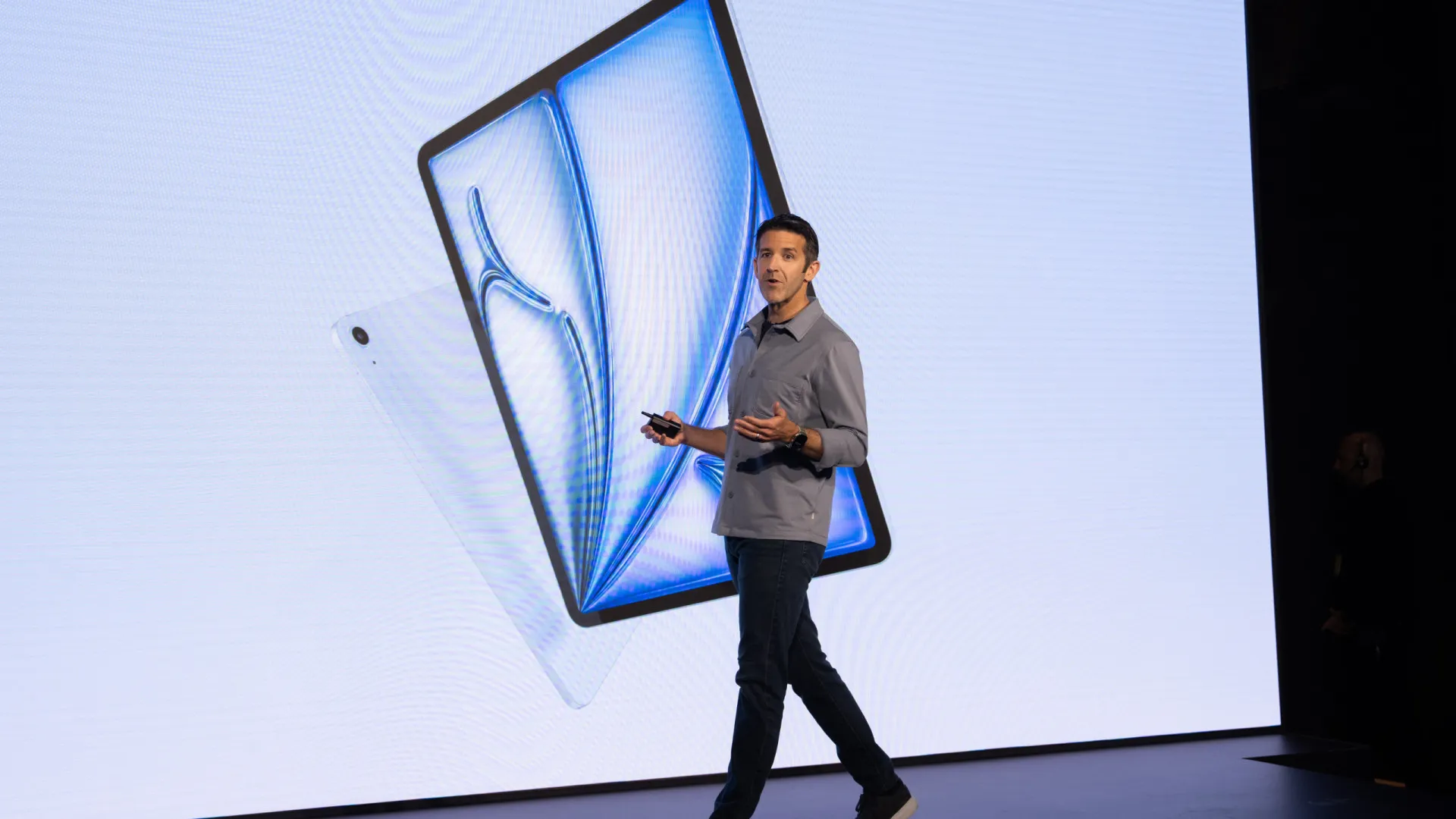 Novo CEO da Apple? Eis as pistas que revelam quem será o próximo líder