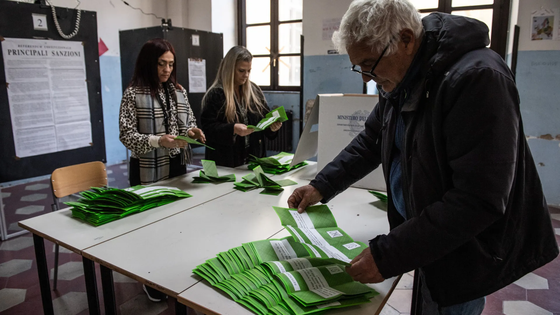 Itália. Oposição celebra vitória do "Não" à reforma da justiça